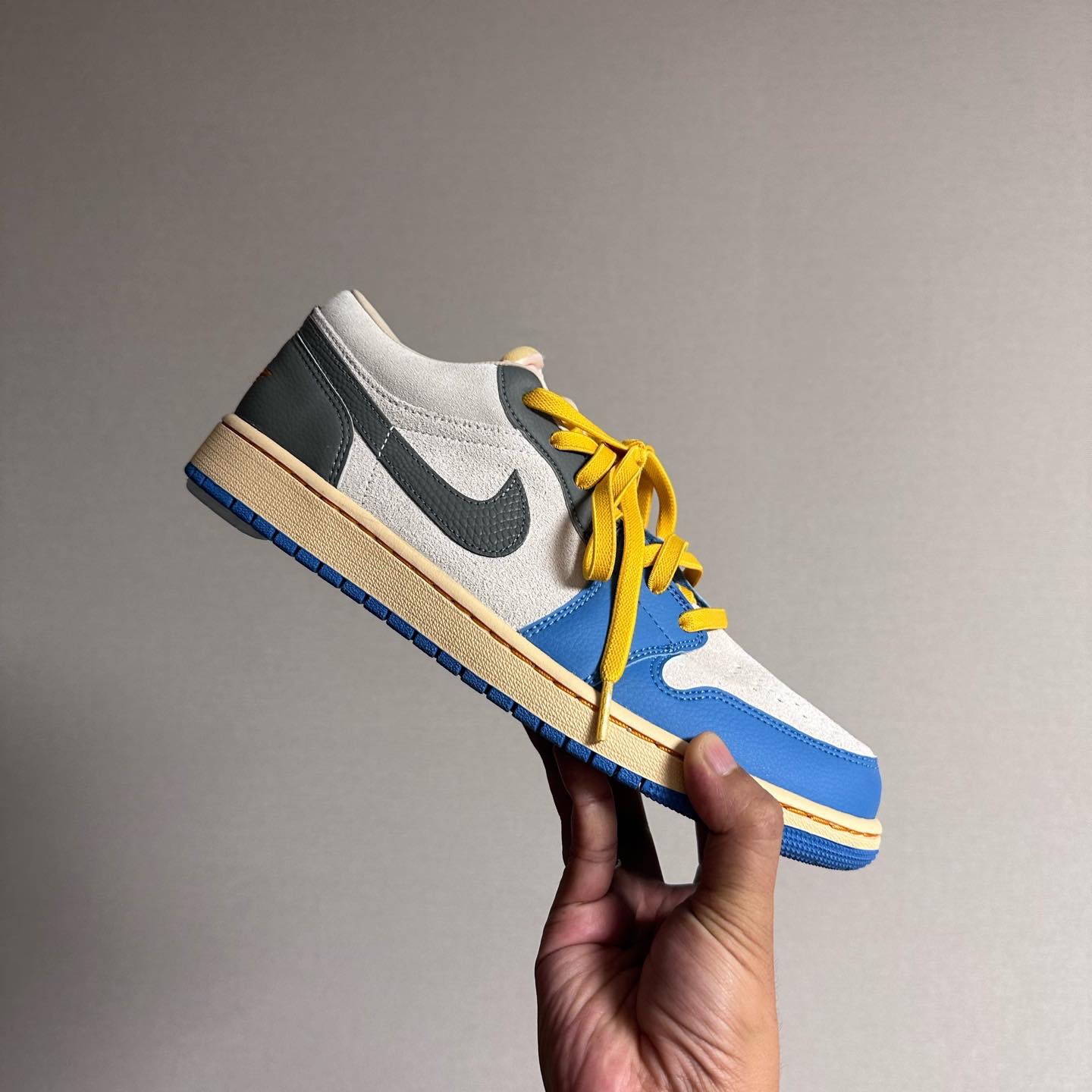 Jordan 1 Low SE Tokyo 96 착용 스타일