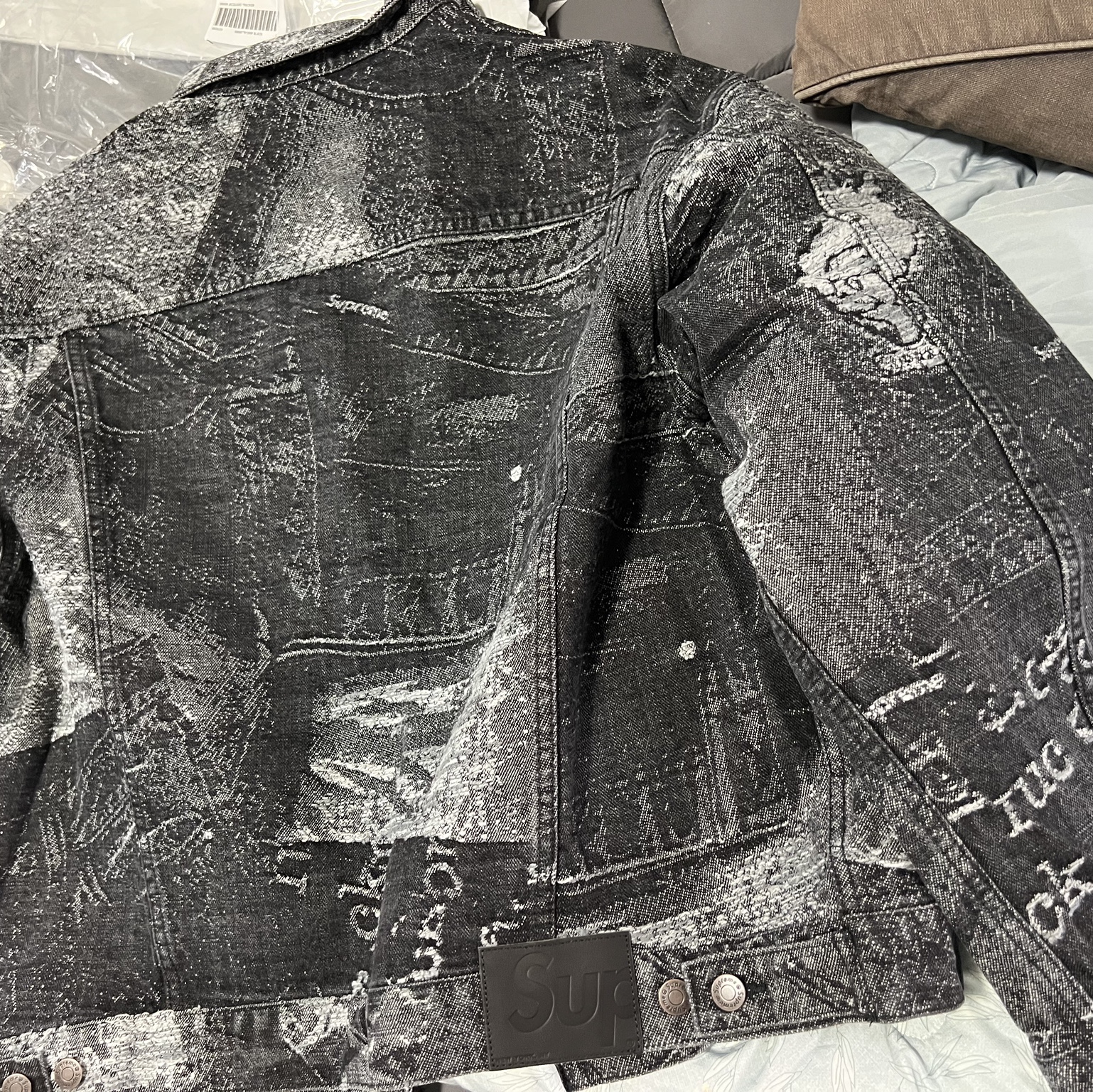 Supreme Archive Denim Jacquard Trucker Jacket Black - 23SS 착용 스타일