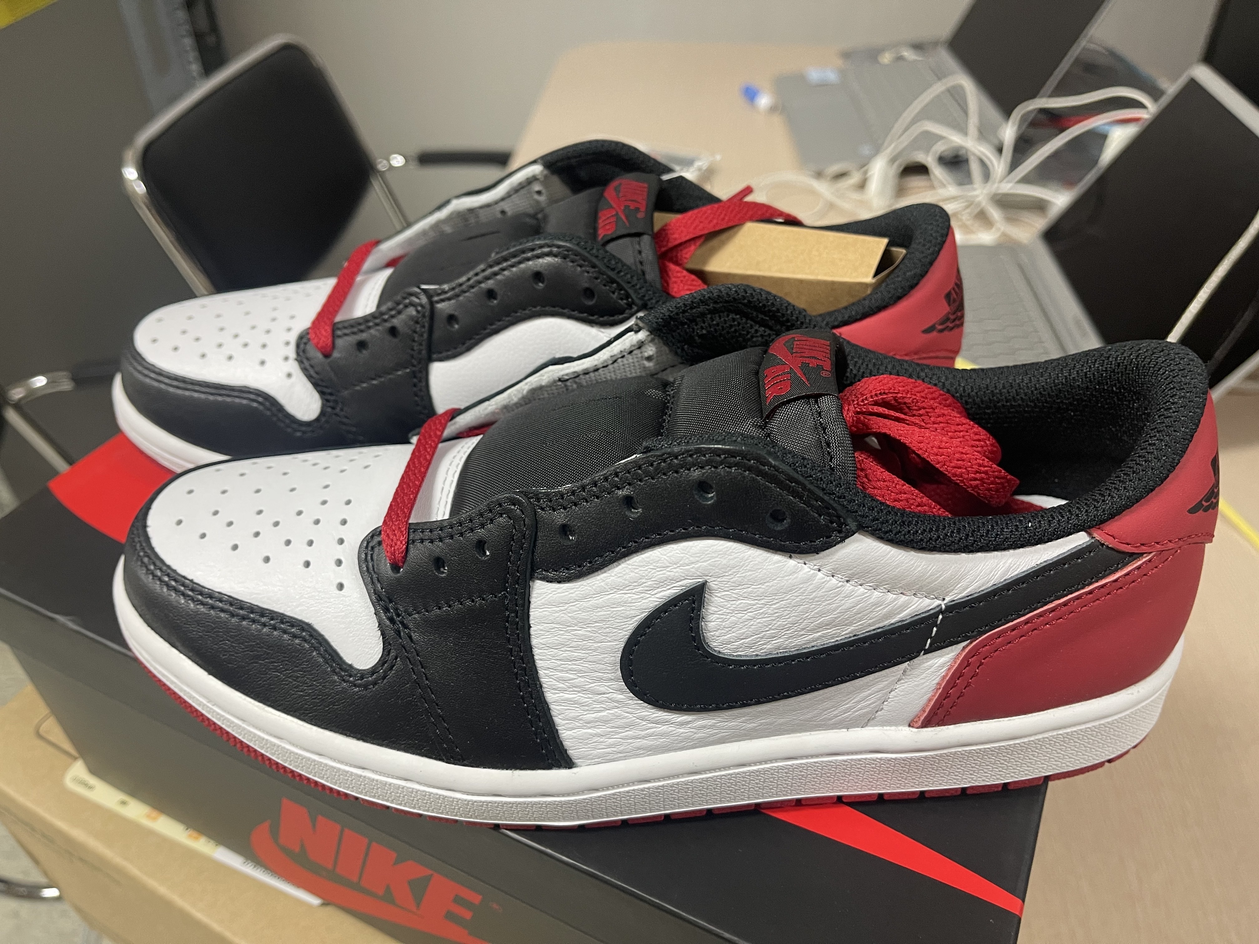 Jordan 1 Retro Low OG Black Toe 착용 스타일