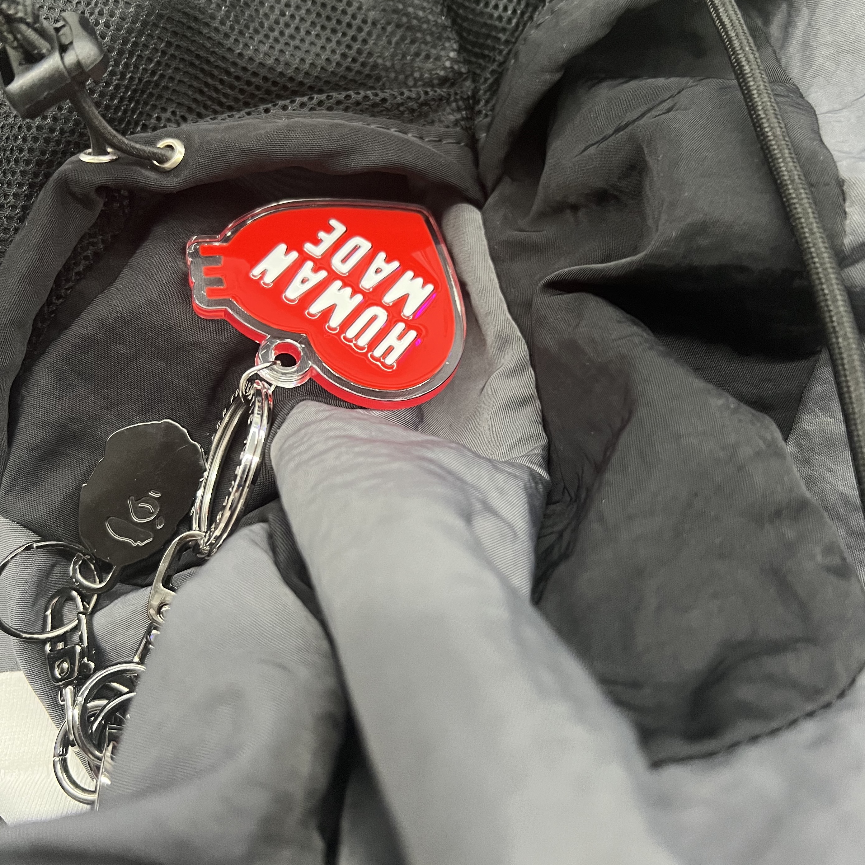 Human Made Heart Keyring Red 착용 스타일