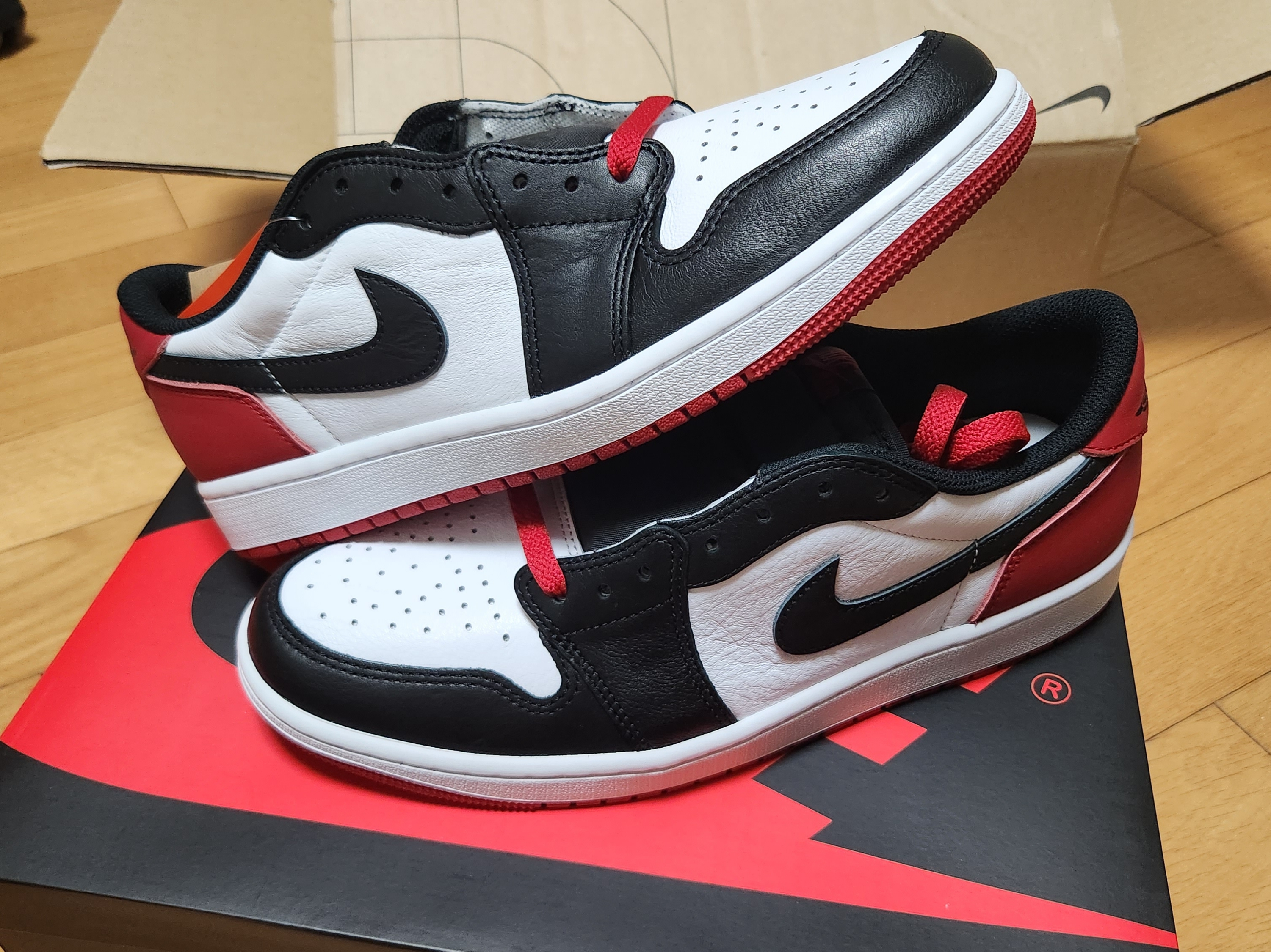 Jordan 1 Retro Low OG Black Toe 착용 스타일