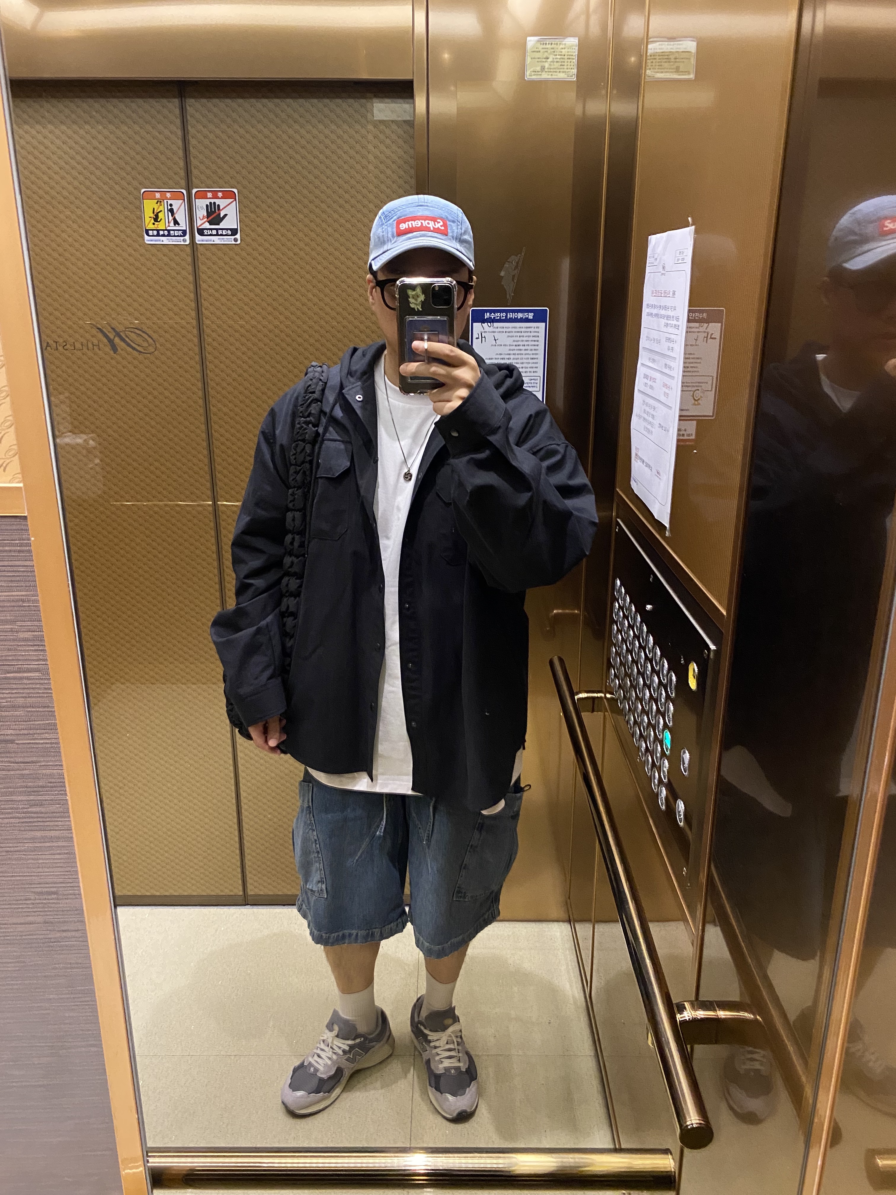 New Balance 2002R Protection Pack Rain Cloud, Supreme Washed Chino Twill Camp Cap Denim - 21FW 착용 스타일