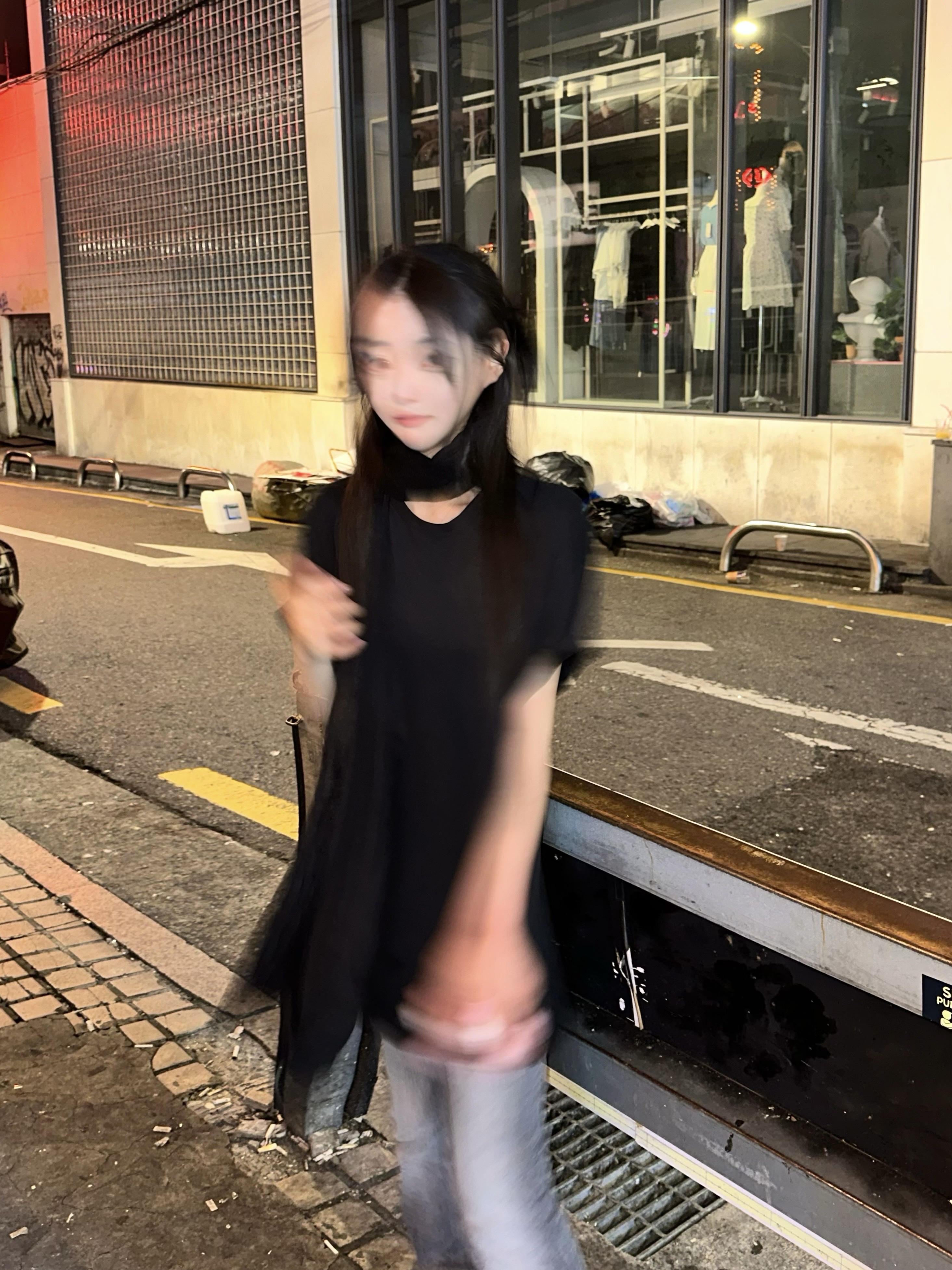 Xlim Ep.3 01 T-Shirt Black 착용 스타일 - 2