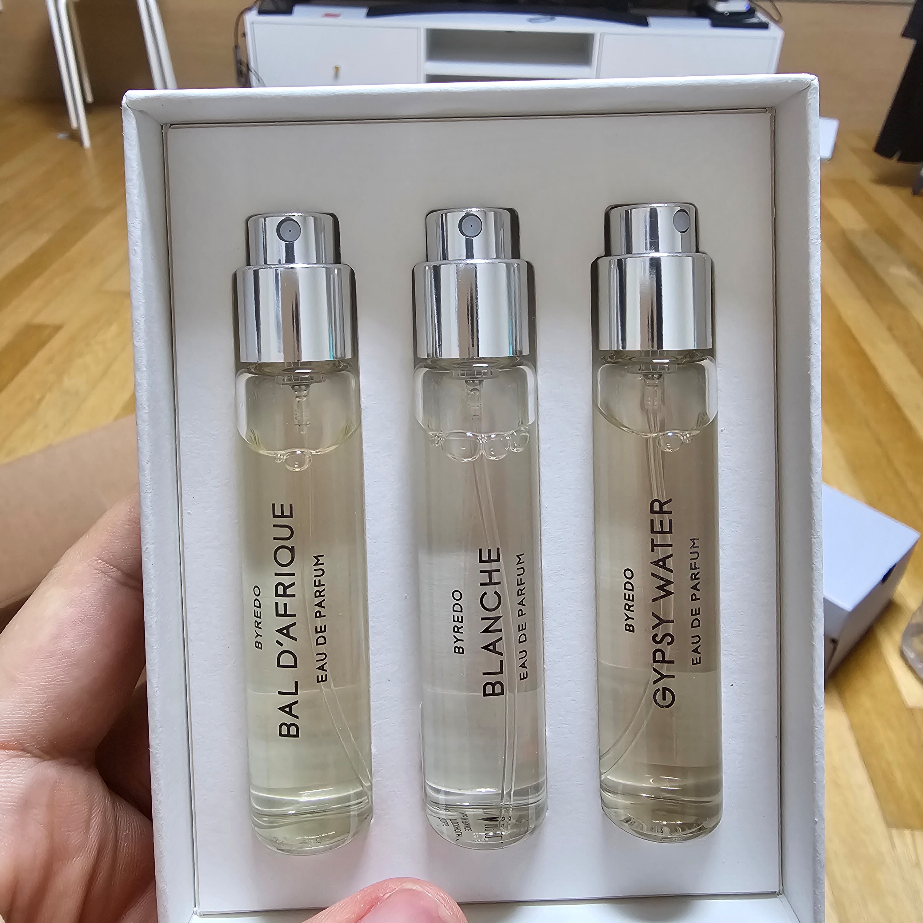 Byredo La Selection Nomade Eau De Parfum 12ml x 3 착용 스타일 - 1