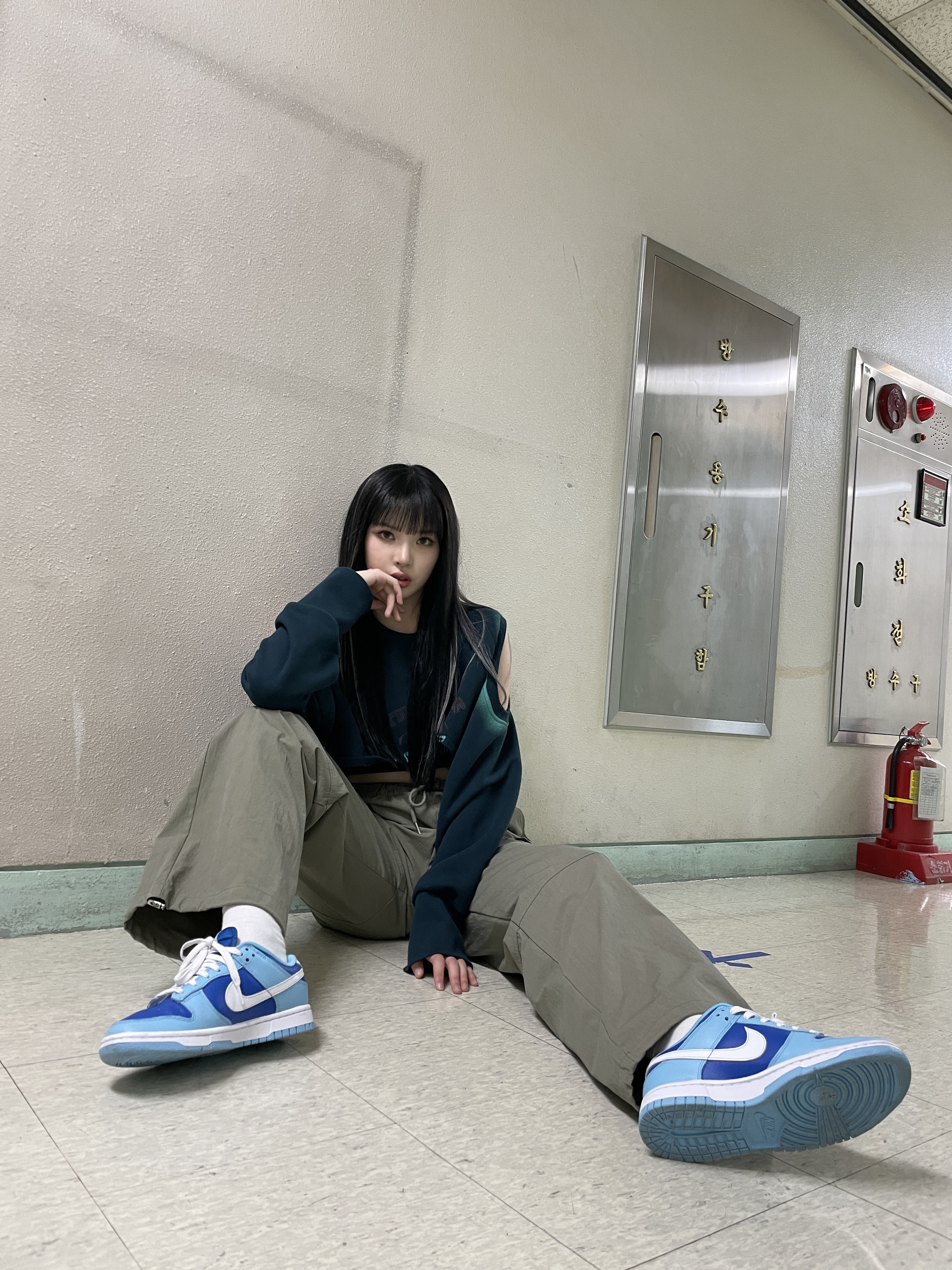 Nike Dunk Low Retro QS Argon 착용 스타일 - 1