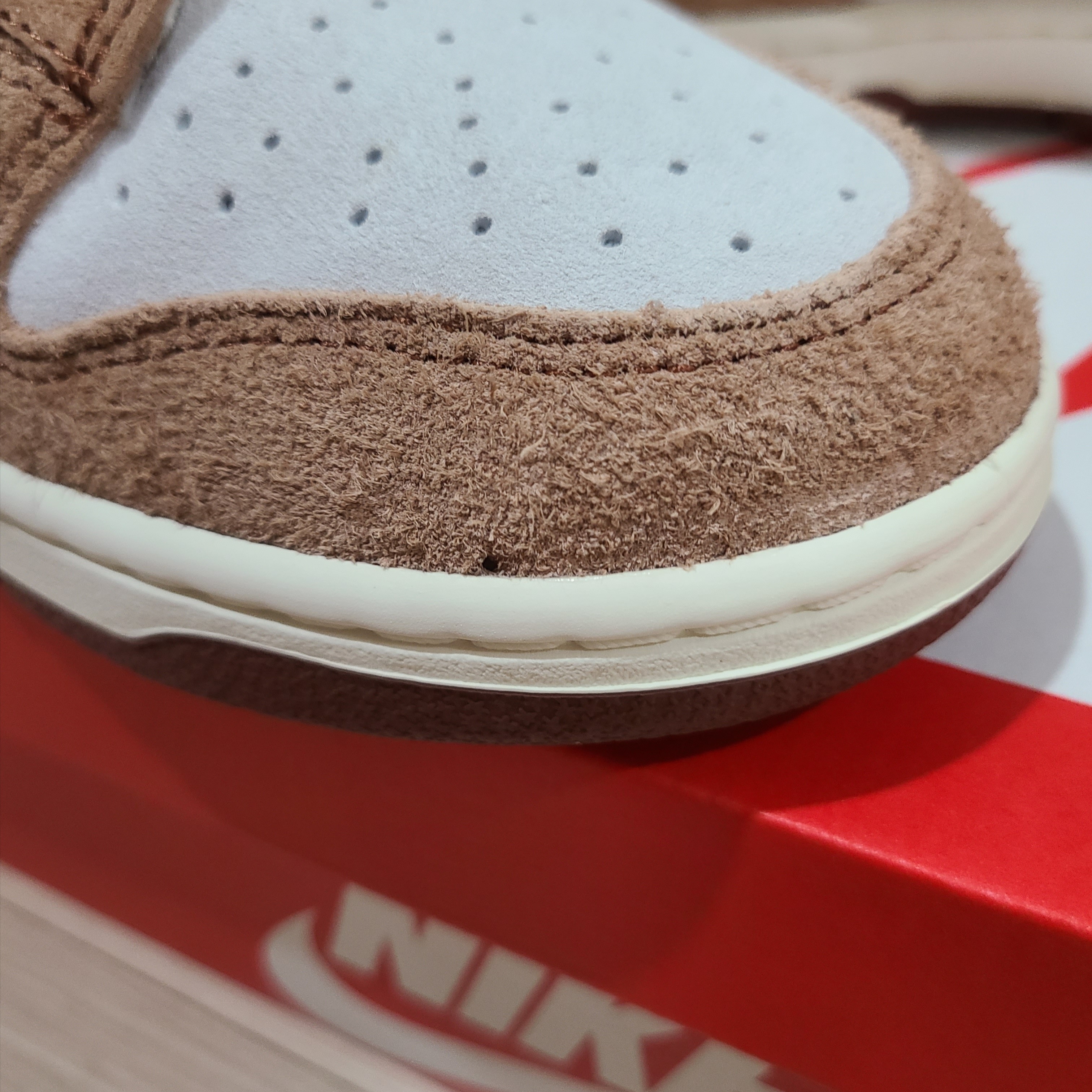 Nike Dunk Low Pro Premium Medium Curry 착용 스타일 - 3