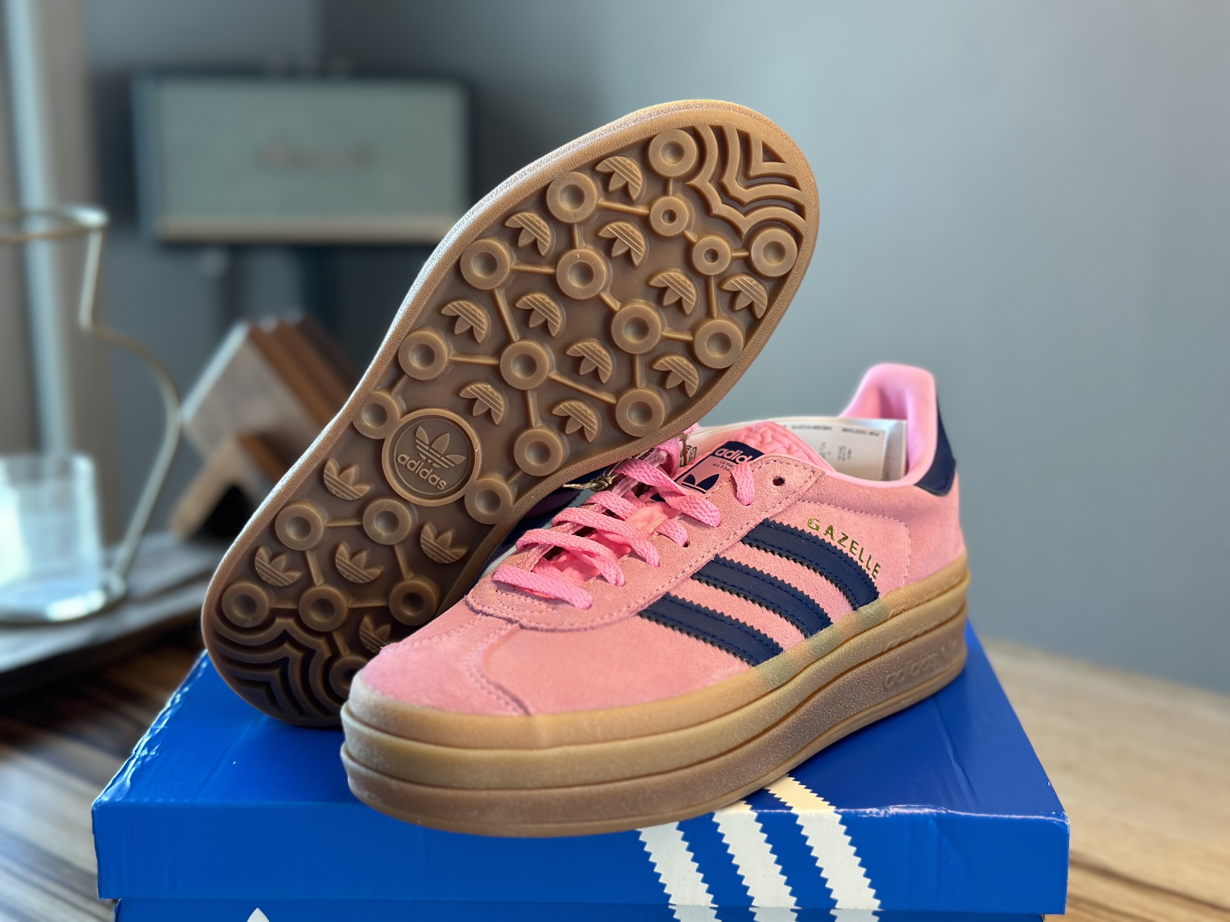 (W) Adidas Gazelle Bold Pink Glow Victory Blue 착용 스타일 - 4