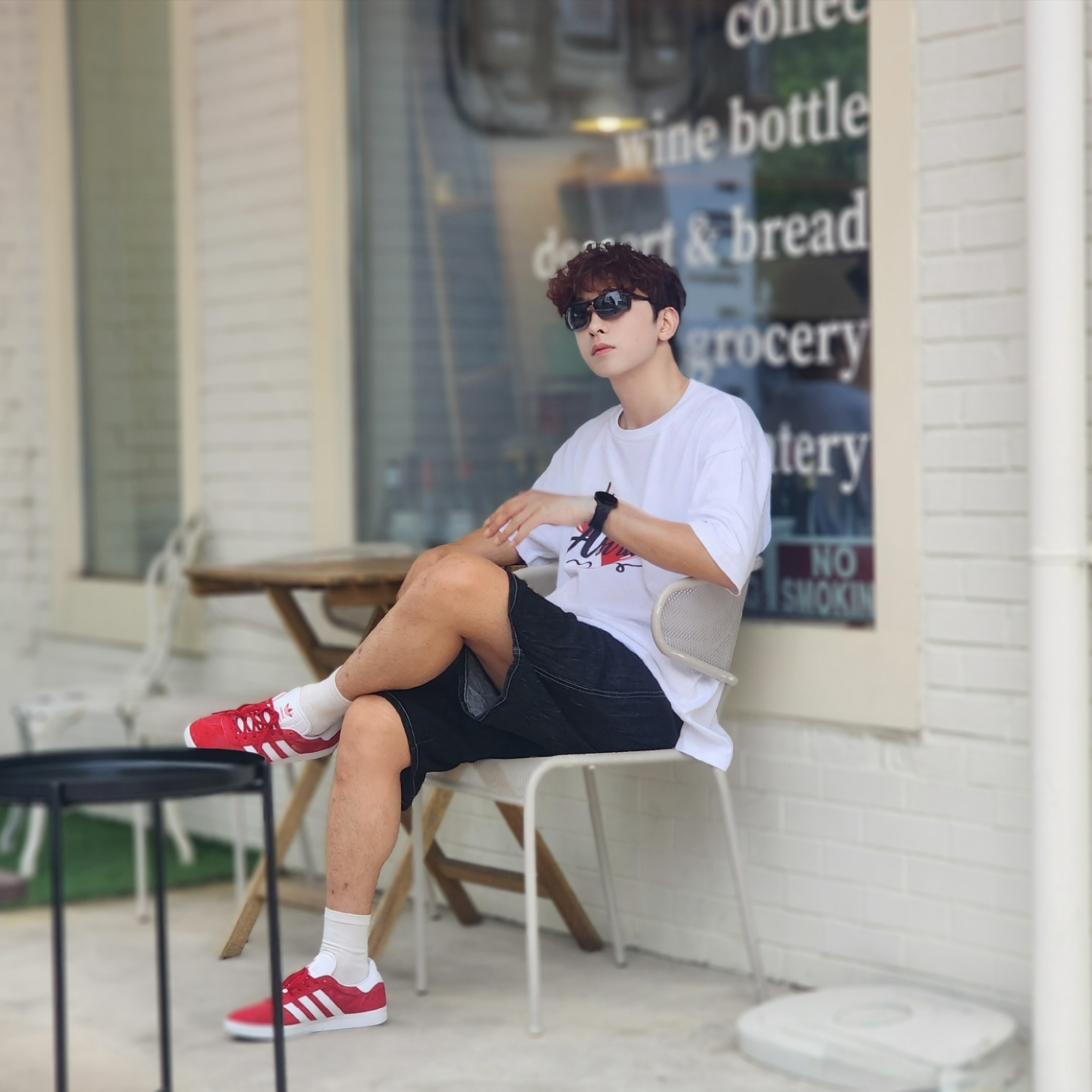 Adidas Gazelle Power Red 착용 스타일 - 5