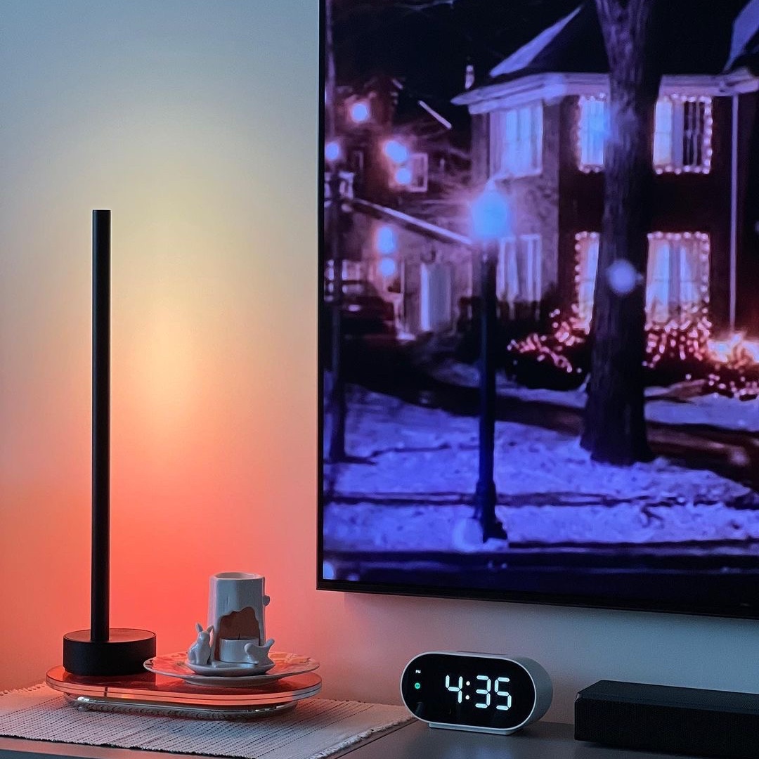 Philips Hue Gradient Signe table 착용 스타일