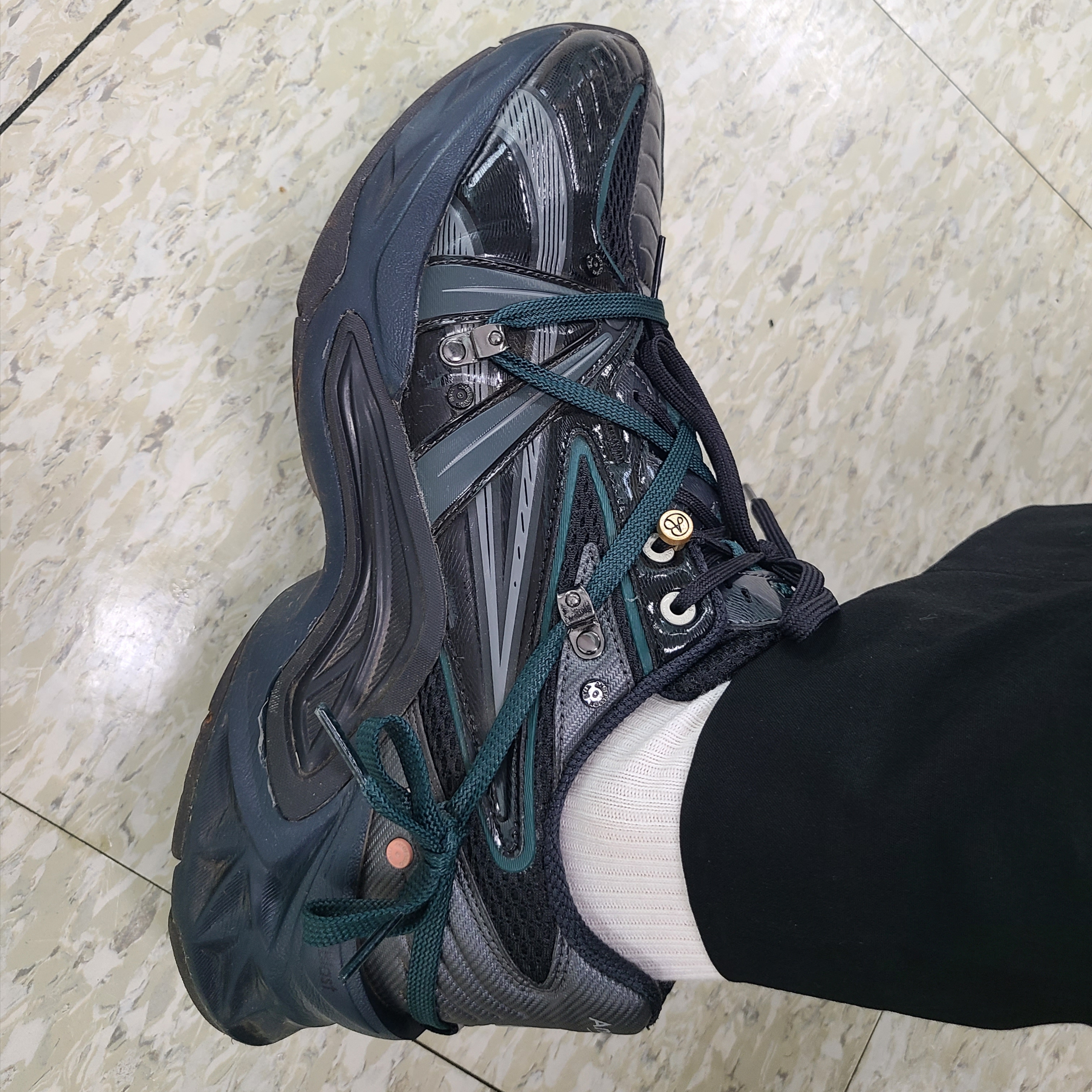 Asics x Andersson Bell HN2-S Protoblast Black 착용 스타일 - 4