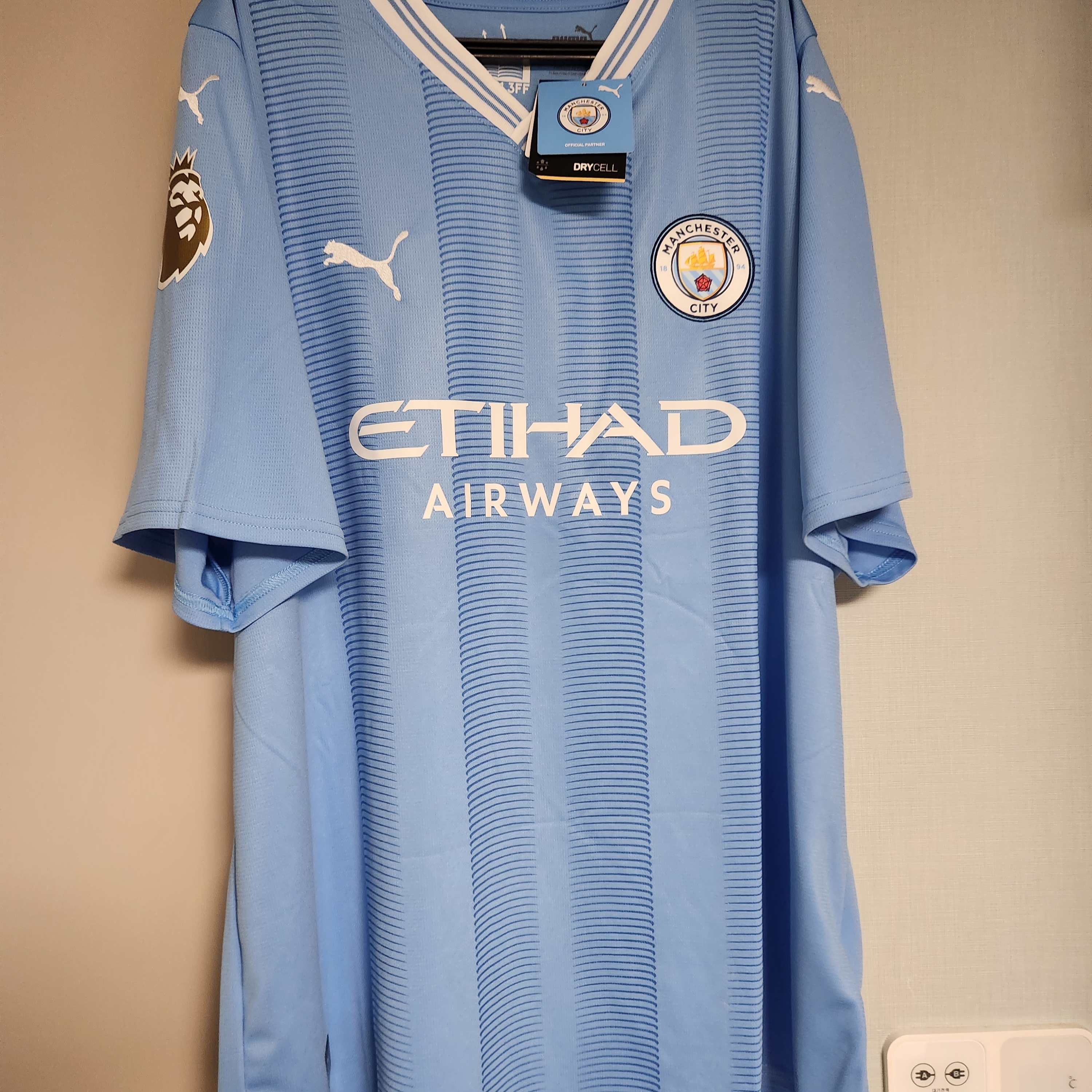 Puma Manchester City 2023/24 Home Jersey Team Light Blue (Non Marking Ver.) 착용 스타일 - 1