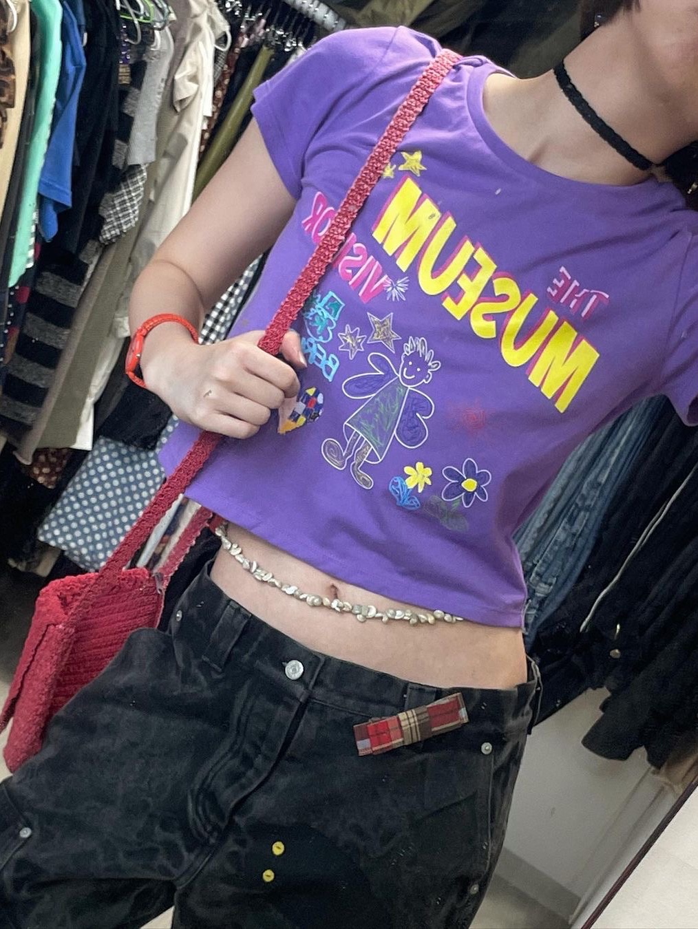 The Museum Visitor Women Putti Printed Crop T-Shirts Purple, The Museum Visitor Cat Printed Dyeing Shorts Black 착용 스타일 - 1