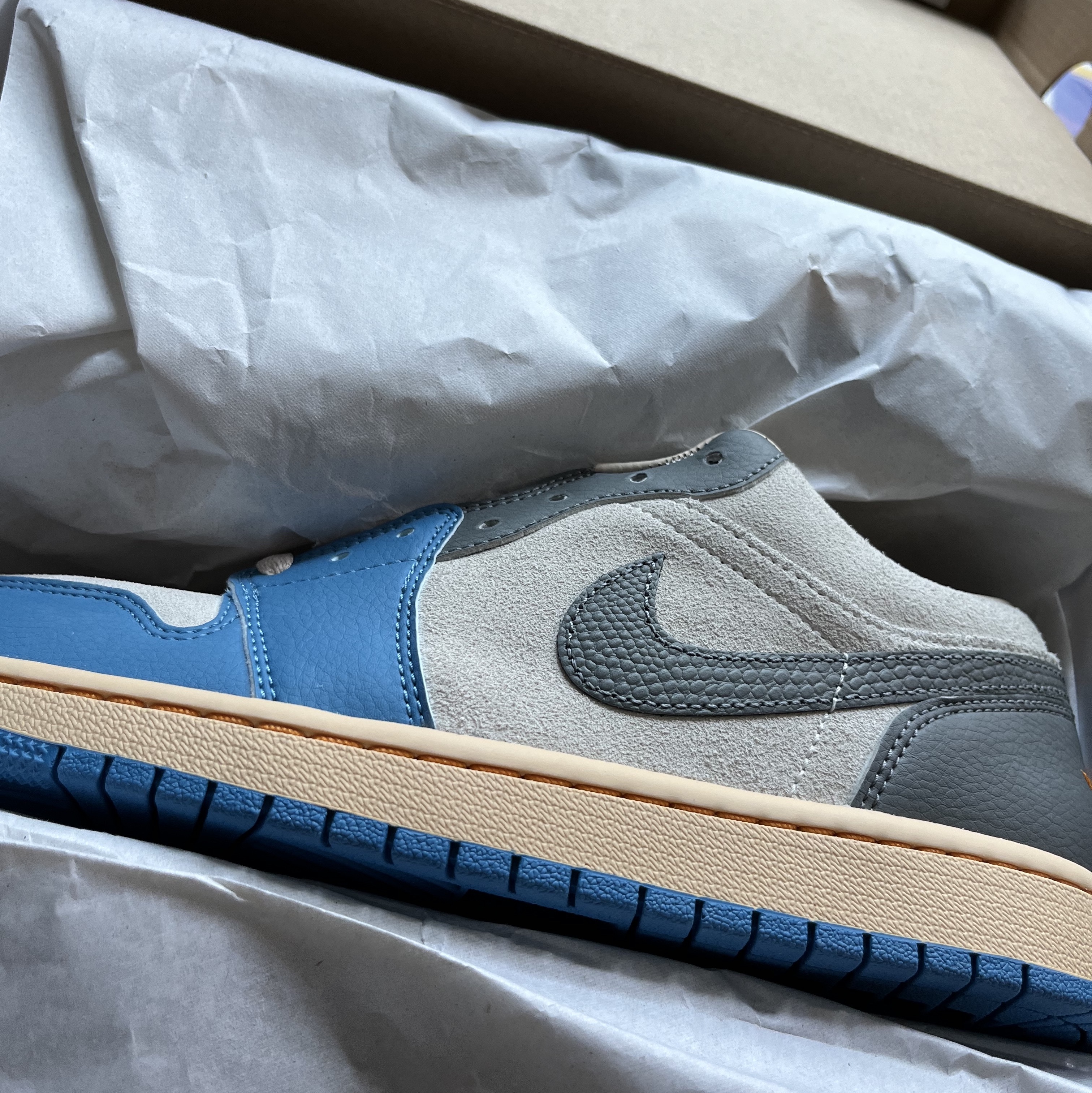 Jordan 1 Low SE Tokyo 96 착용 스타일