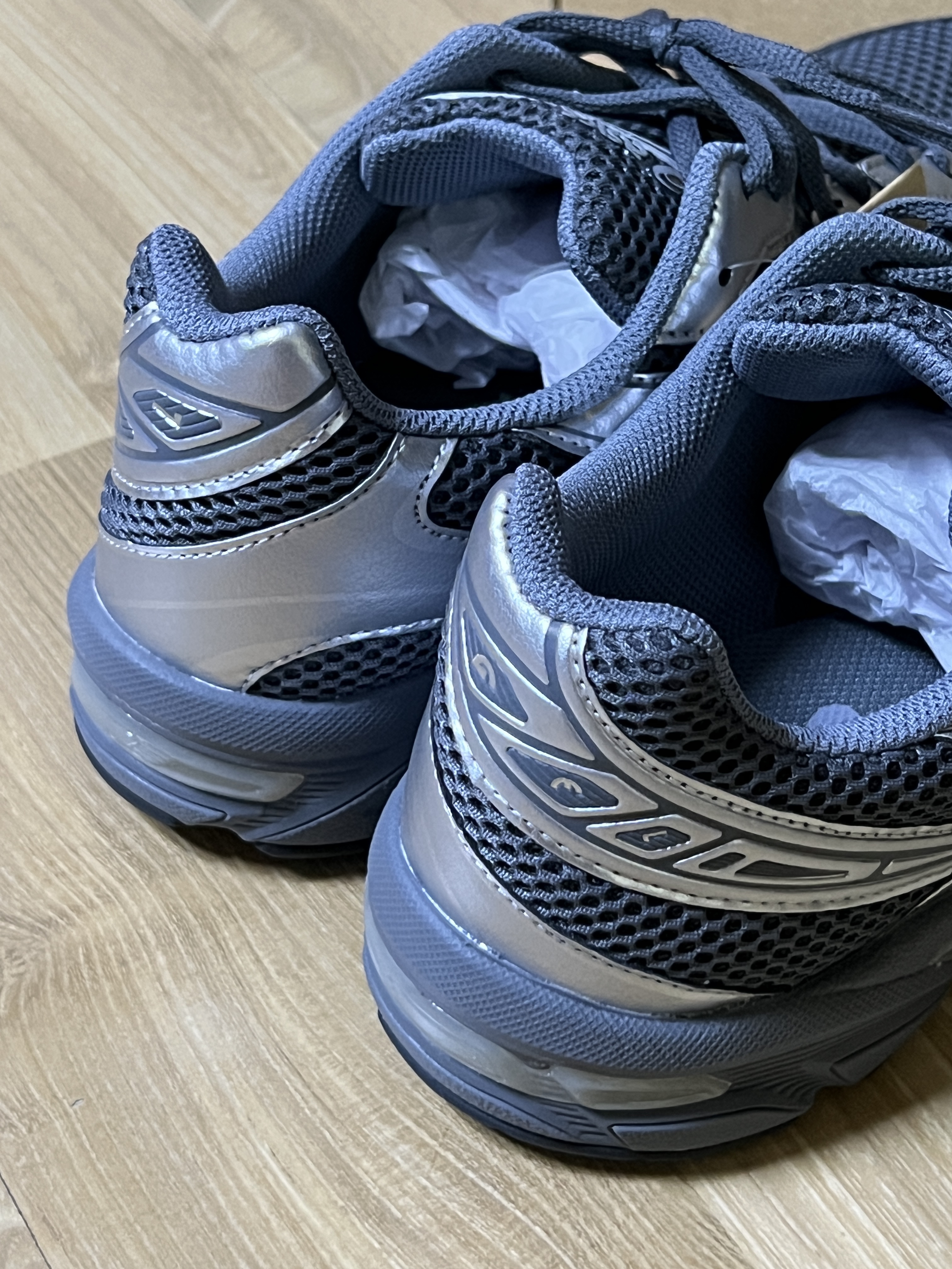 Asics Gel-1130 Steel Grey Pure Silver 착용 스타일 - 4