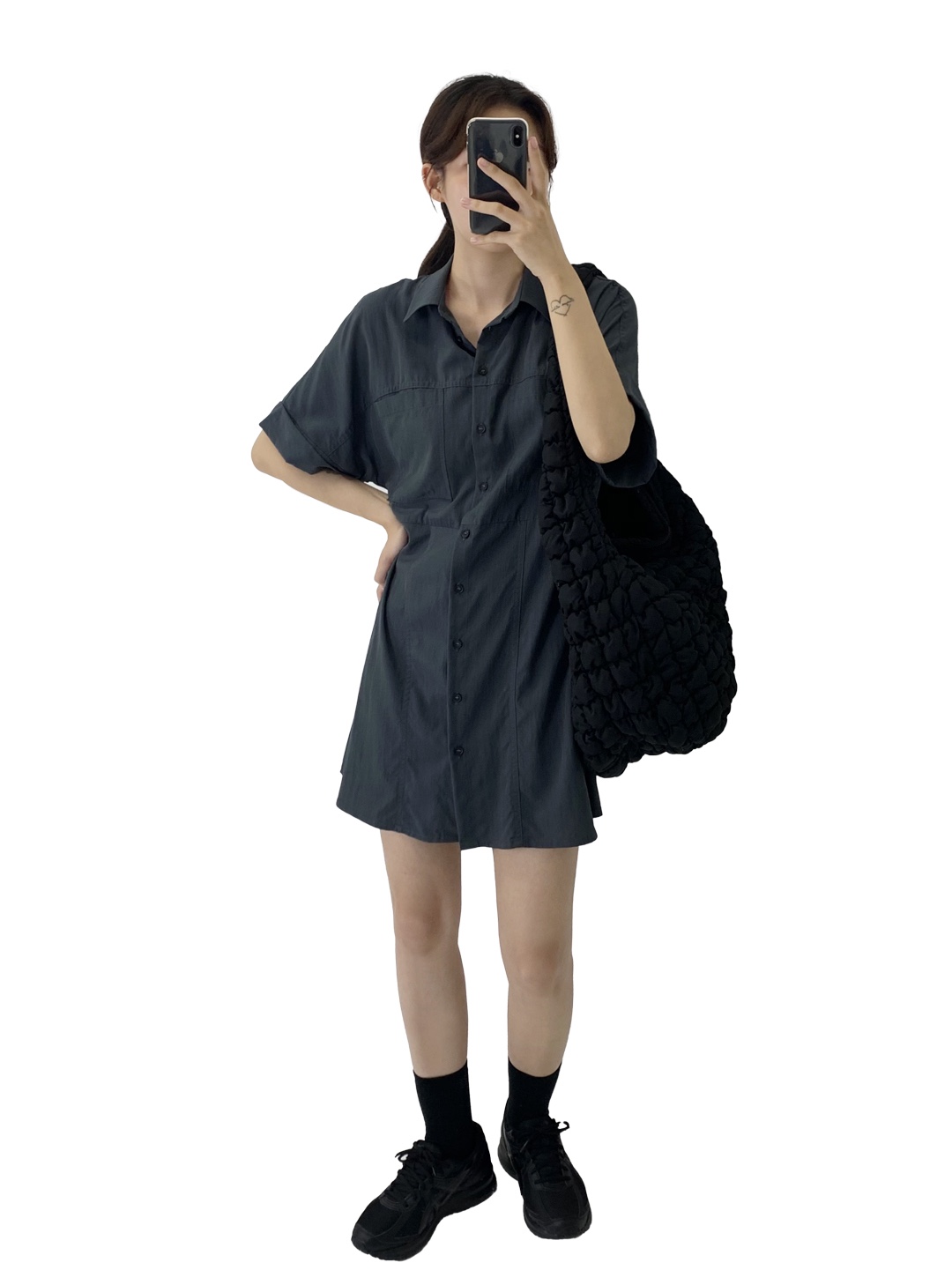 COS Quilted Oversized Shoulder Bag Black, Asics Jog 100 2 Black 착용 스타일