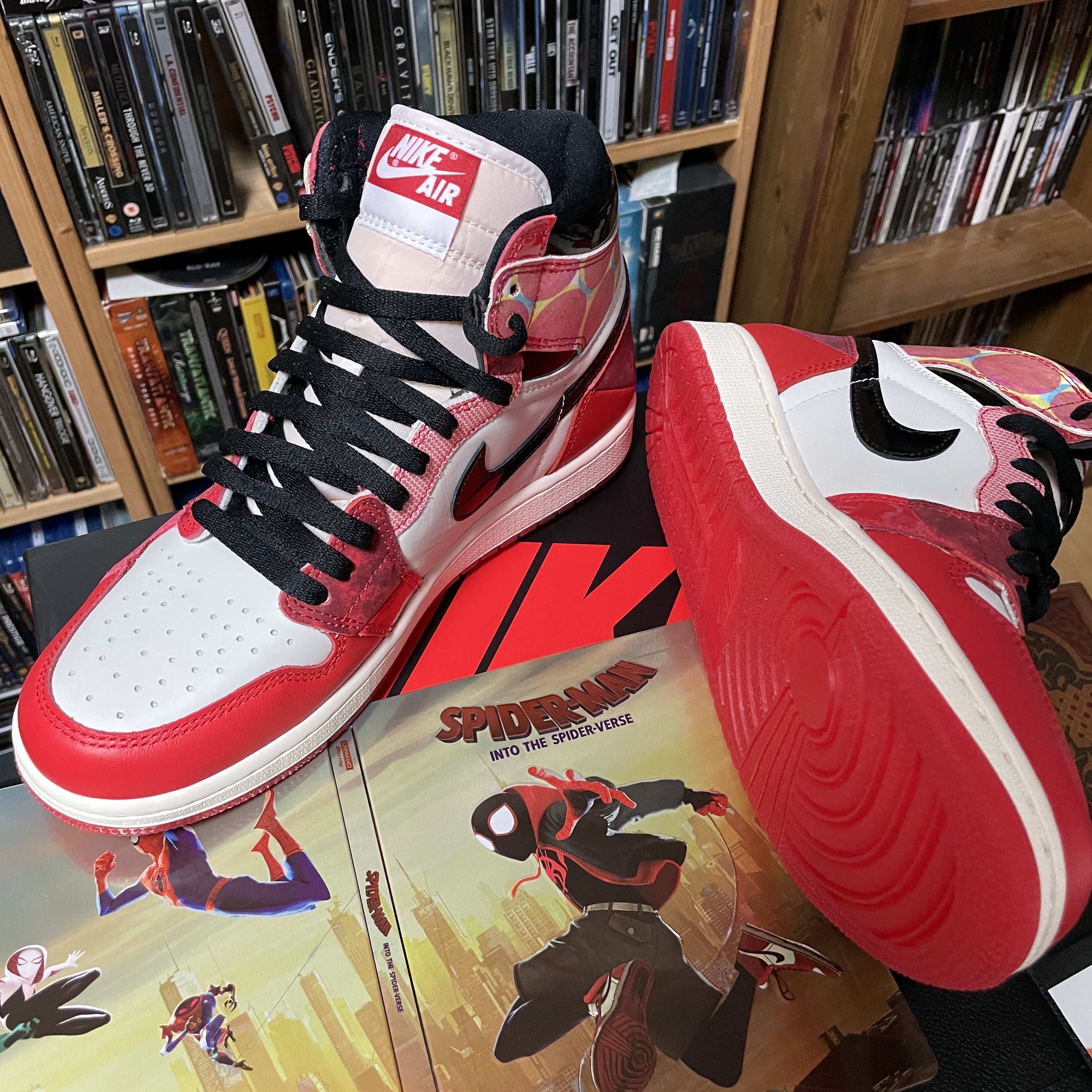 Jordan 1 Retro High Spider-Man Next Chapter 착용 스타일 - 1