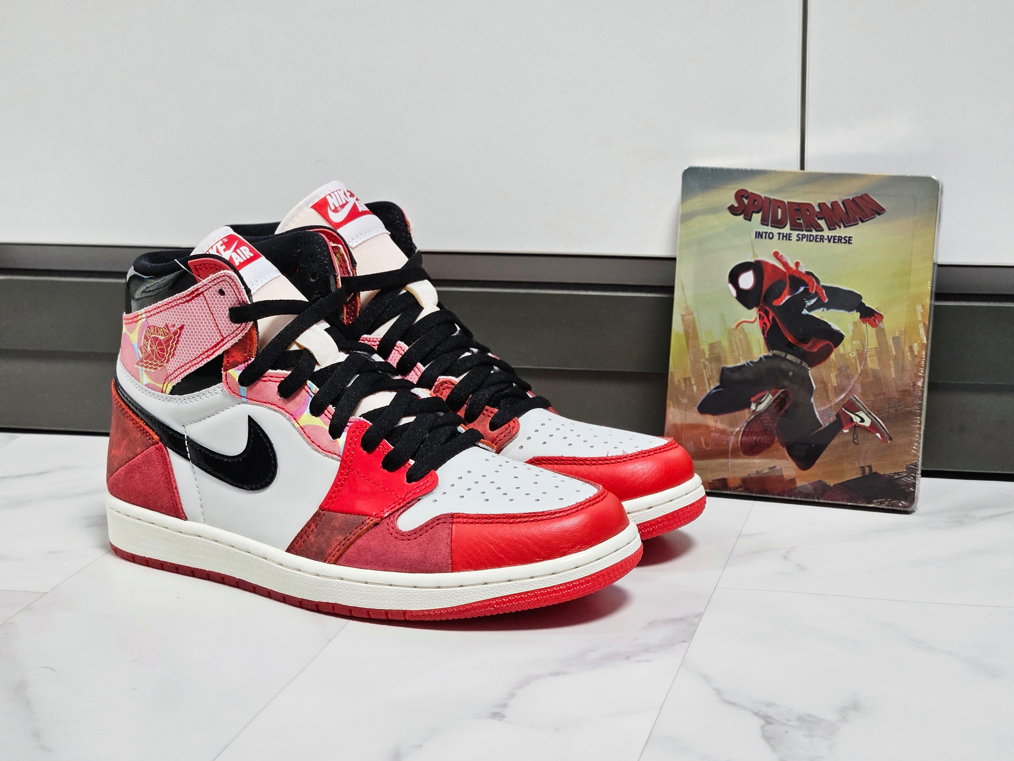 Jordan 1 Retro High Spider-Man Next Chapter 착용 스타일 - 1