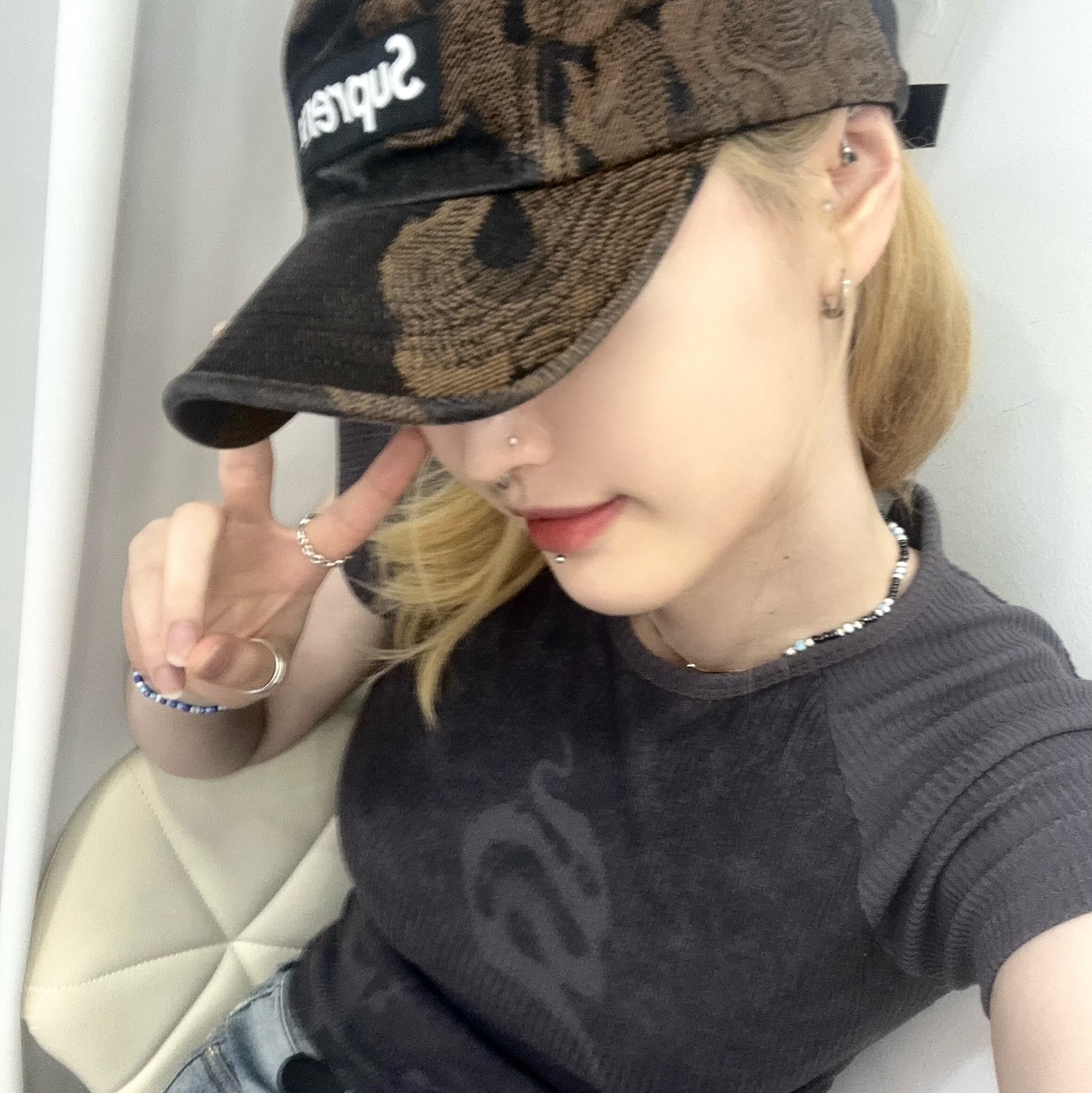 Supreme Flames Jacquard Denim Camp Cap Washed Black - 23SS 착용 스타일 - 1