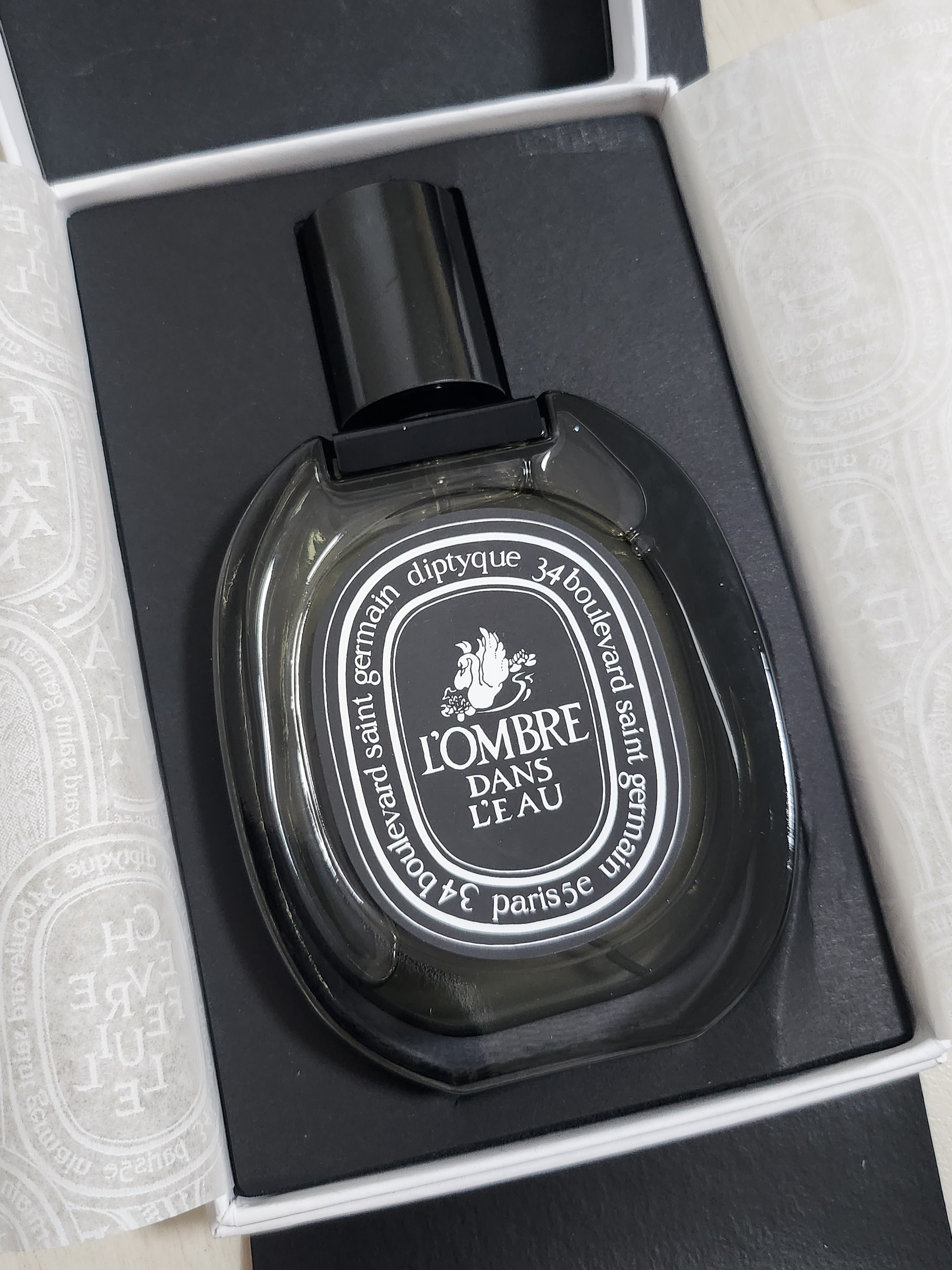 Diptyque L'ombre Dans L'eau Eau De Parfum 75ml 착용 스타일