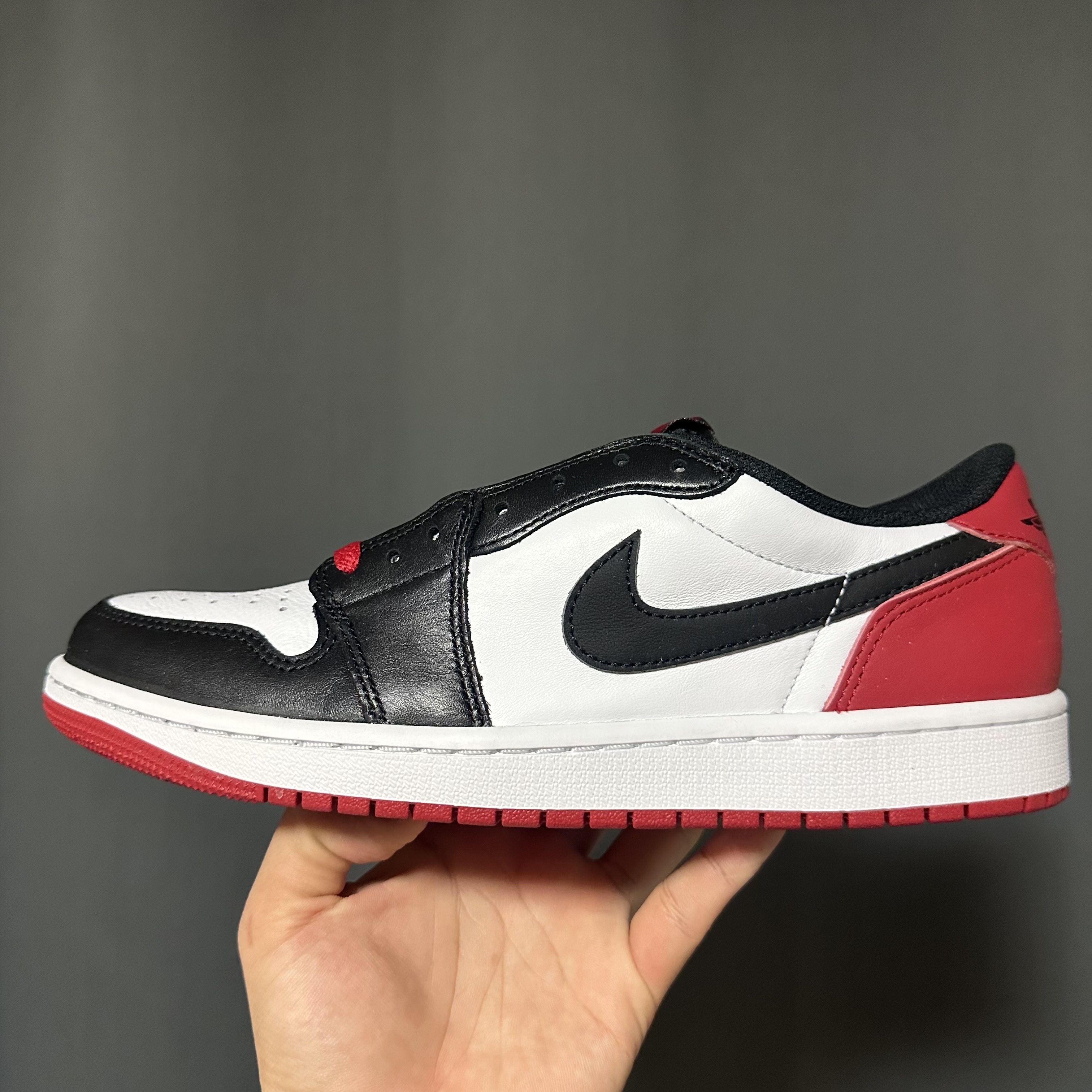 Jordan 1 Retro Low OG Black Toe 착용 스타일