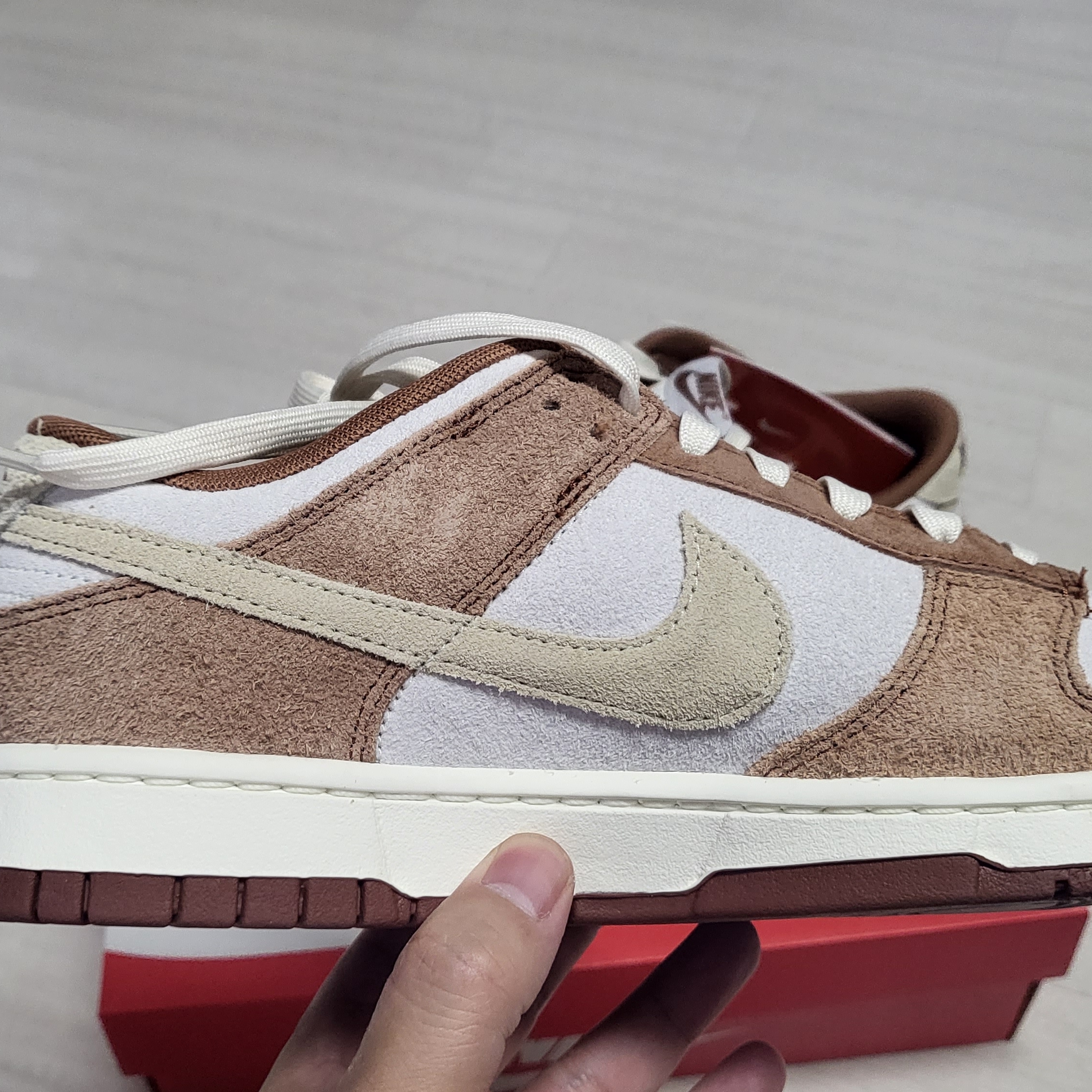 Nike Dunk Low Pro Premium Medium Curry 착용 스타일 - 4