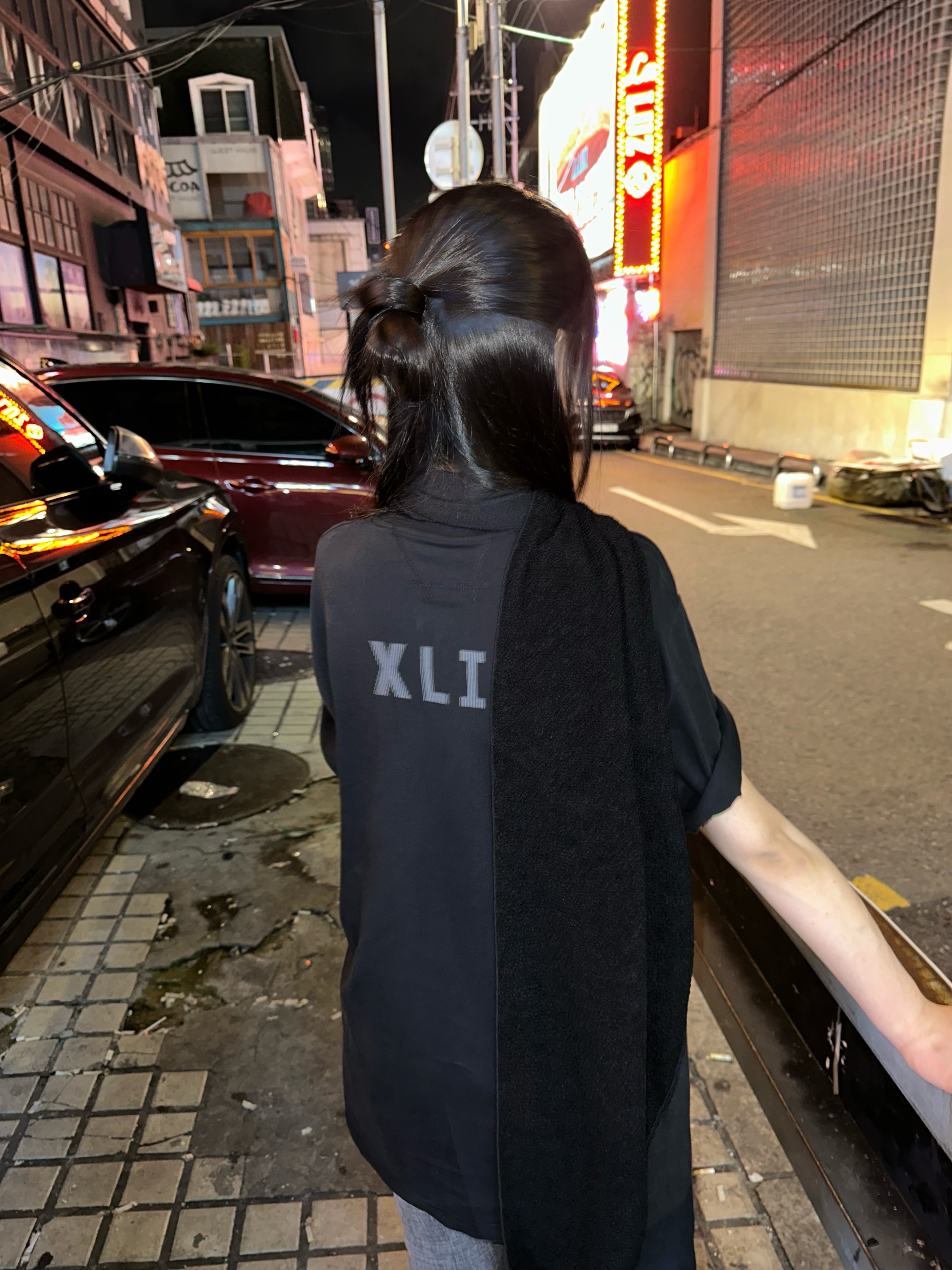 Xlim Ep.3 01 T-Shirt Black 착용 스타일 - 3