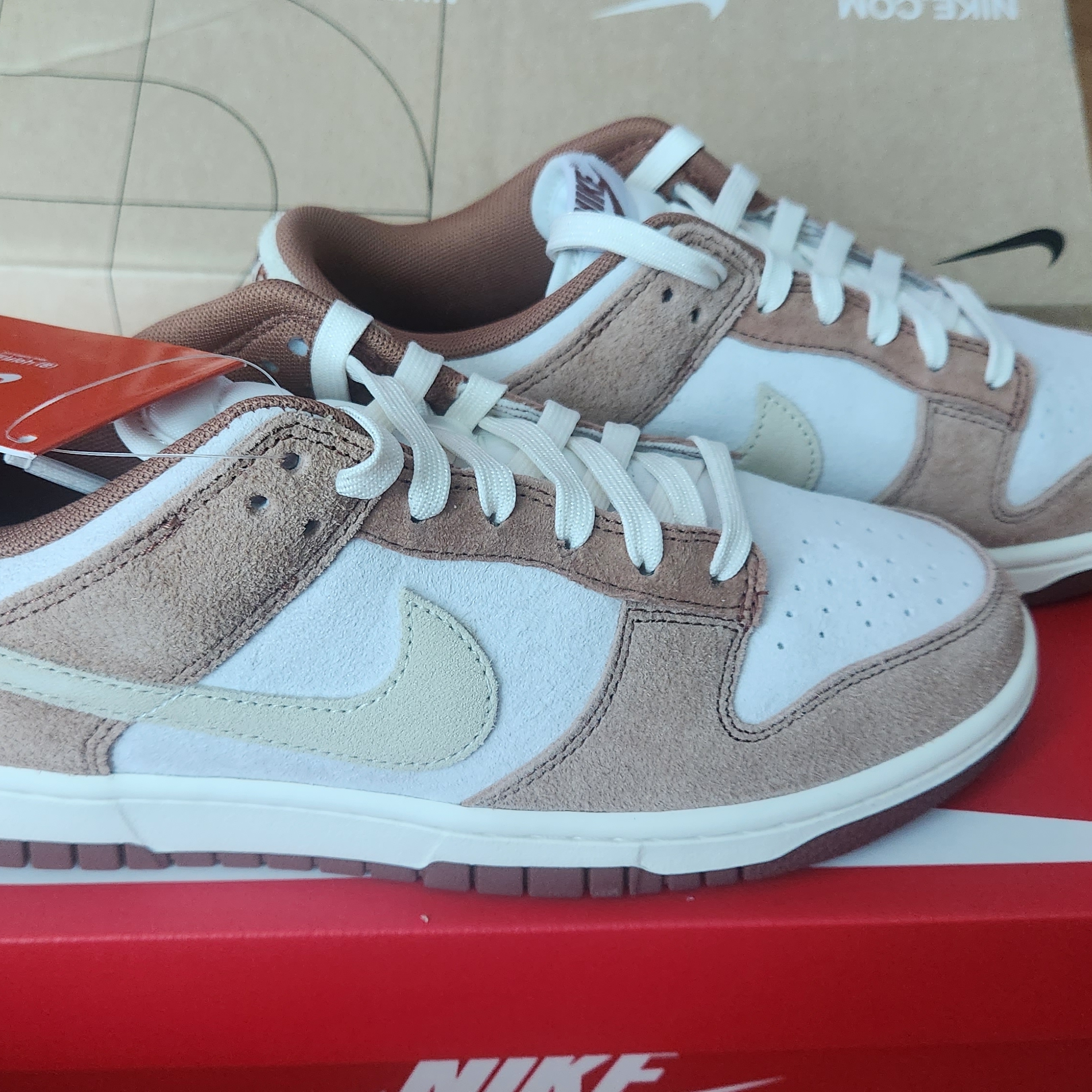 Nike Dunk Low Pro Premium Medium Curry 착용 스타일 - 3