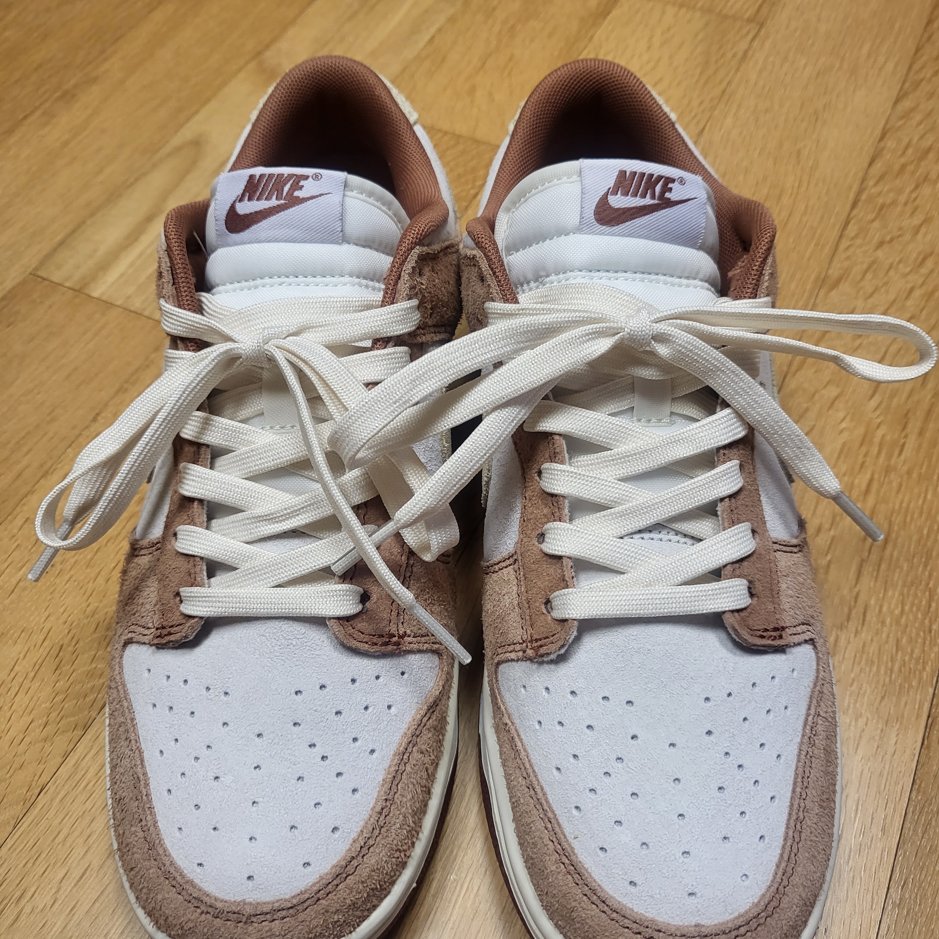 Nike Dunk Low Pro Premium Medium Curry 착용 스타일 - 1