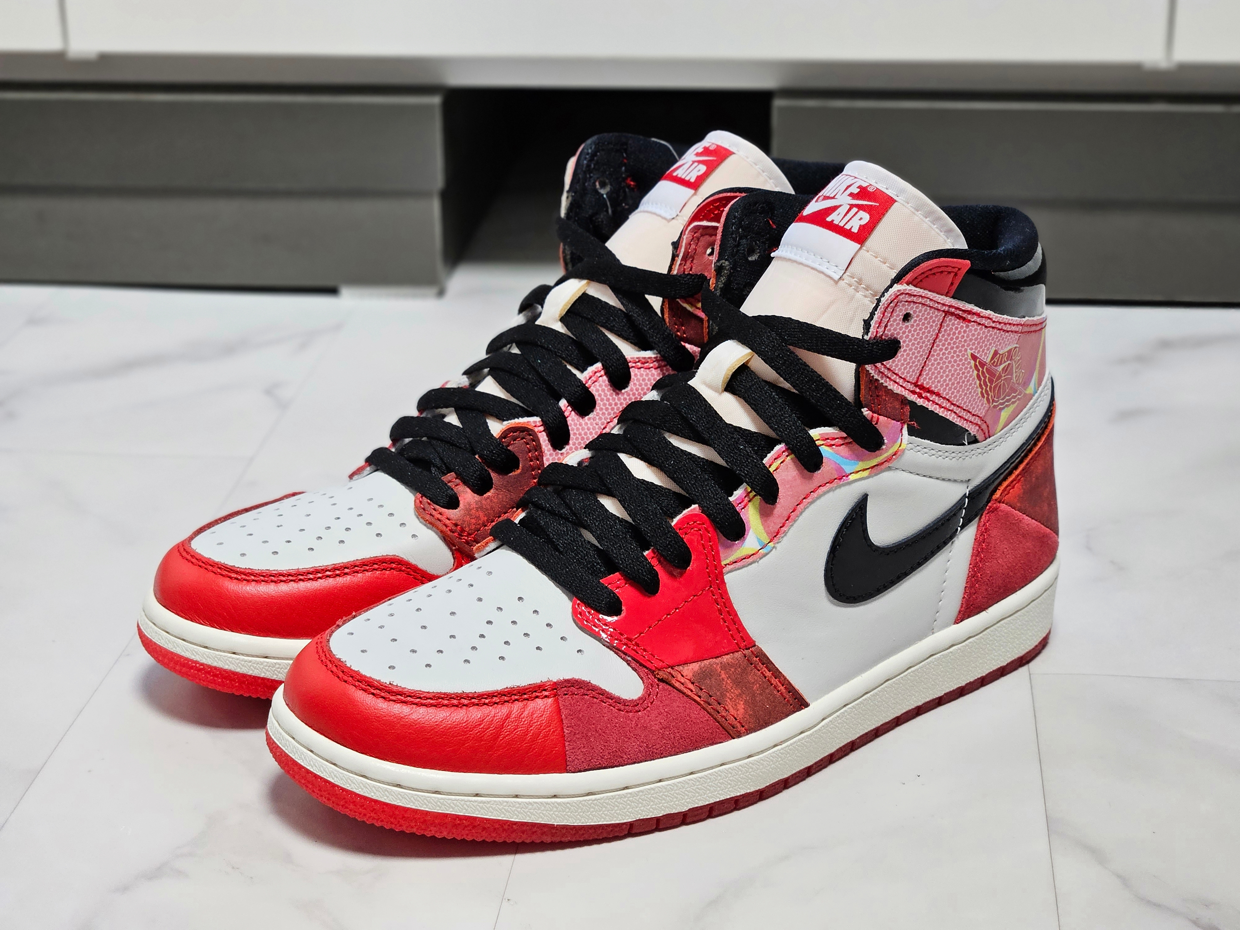 Jordan 1 Retro High Spider-Man Next Chapter 착용 스타일 - 4