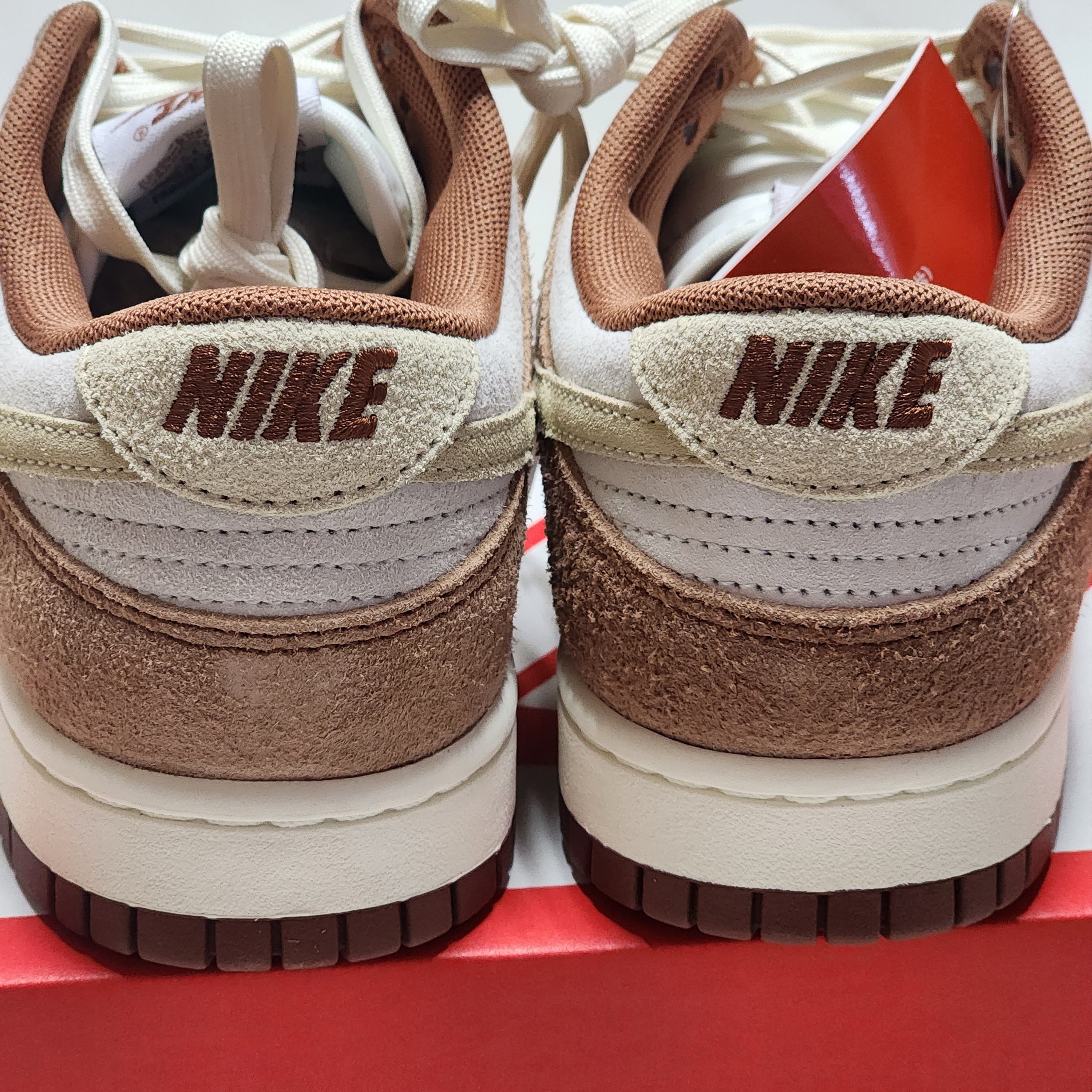 Nike Dunk Low Pro Premium Medium Curry 착용 스타일 - 3
