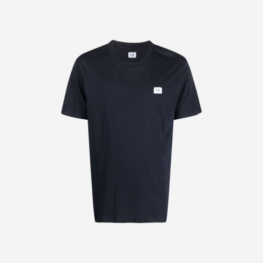 C.P. 컴퍼니 30/1 라벨 로고 티셔츠 토탈 이클립스 블루 - 23SS