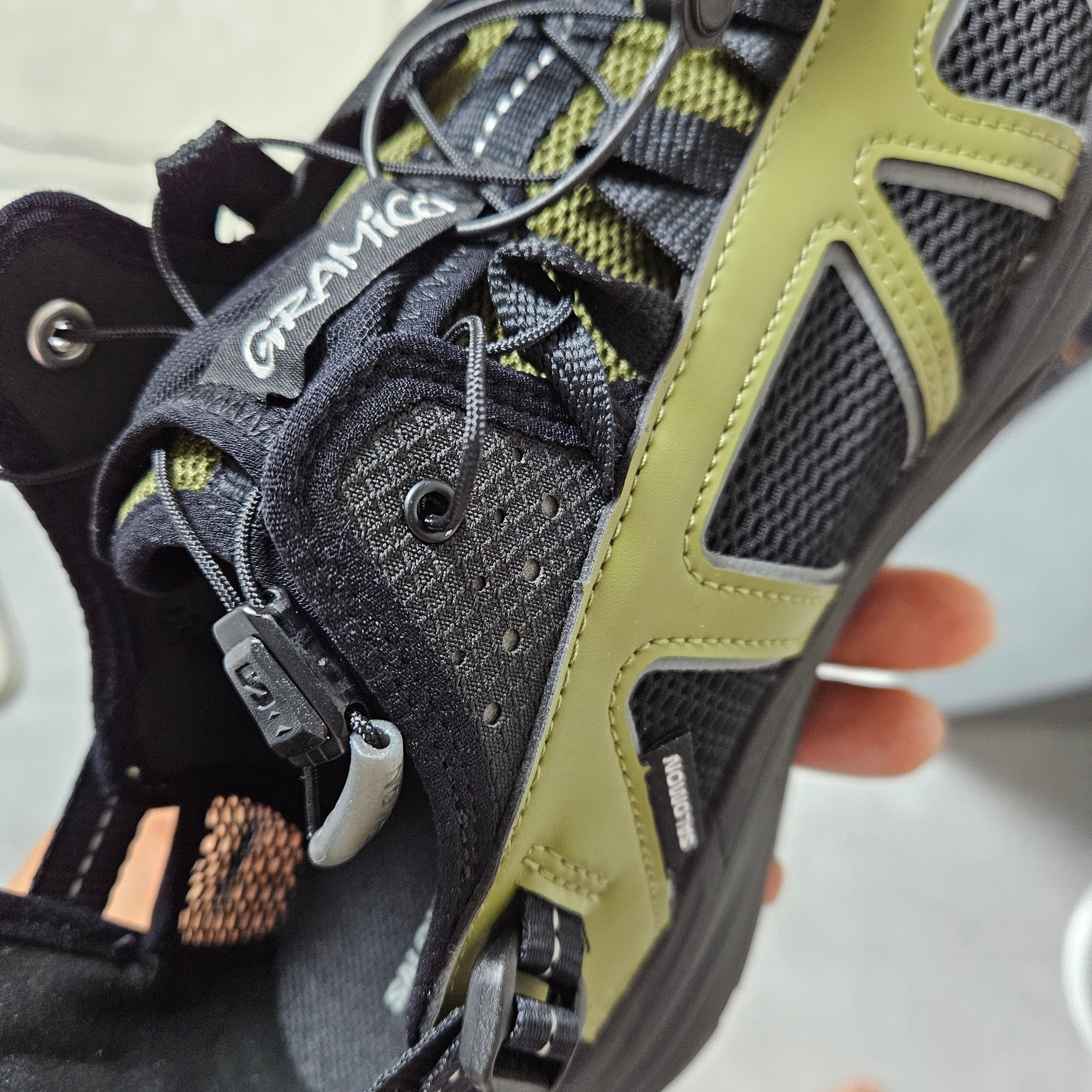 Salomon x Gramicci Techsonic Mayfly Black 착용 스타일