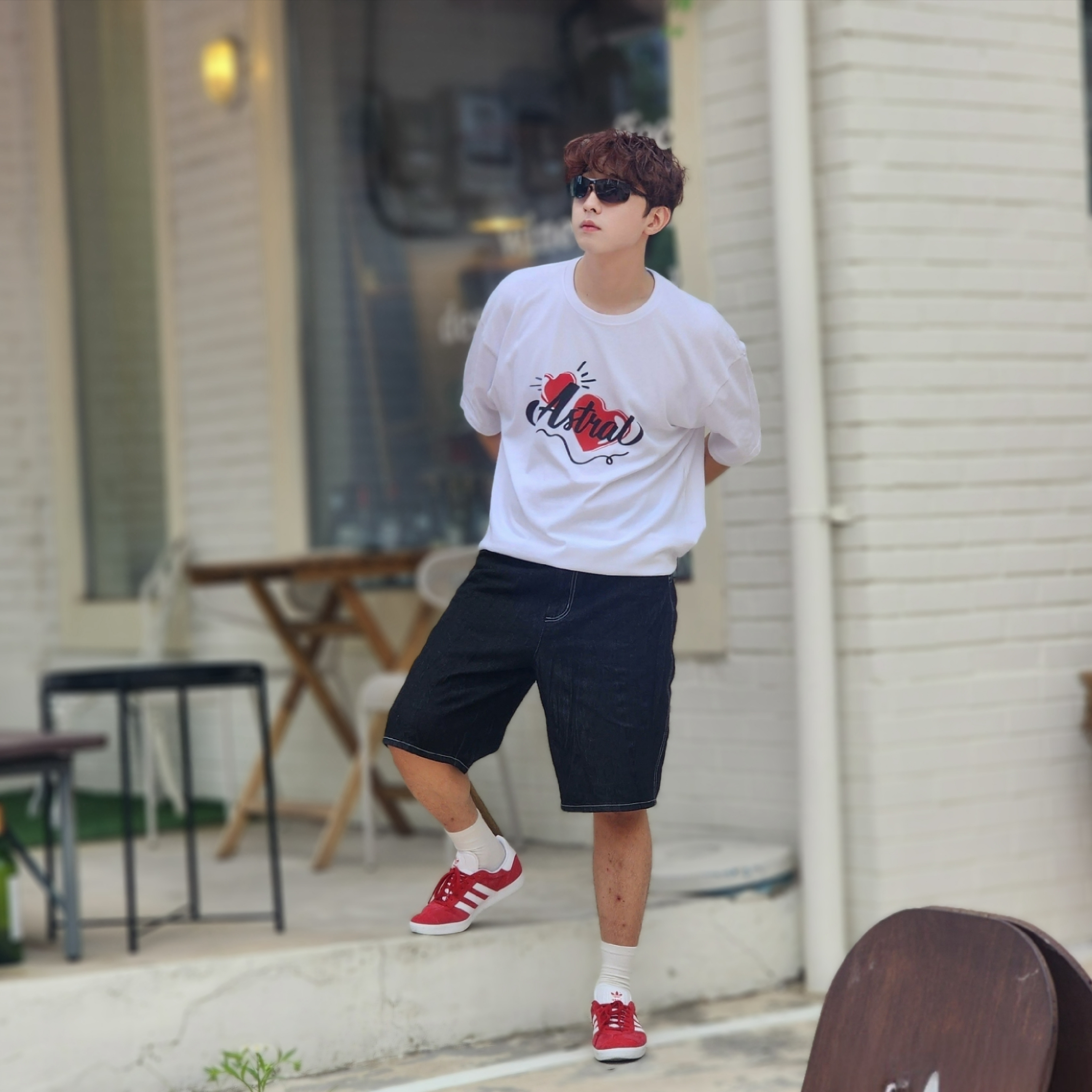Adidas Gazelle Power Red 착용 스타일 - 4