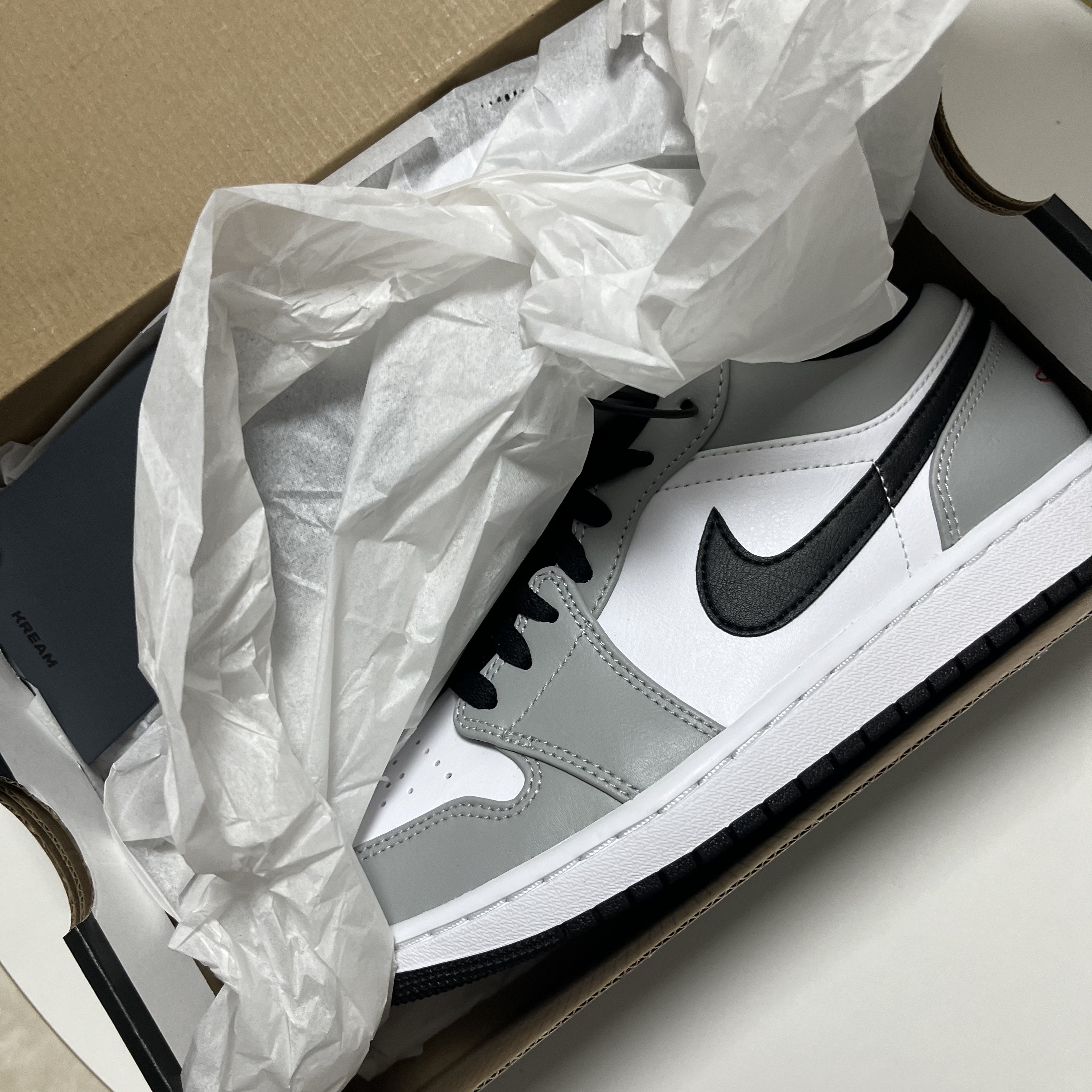 Jordan 1 Low Light Smoke Grey 착용 스타일