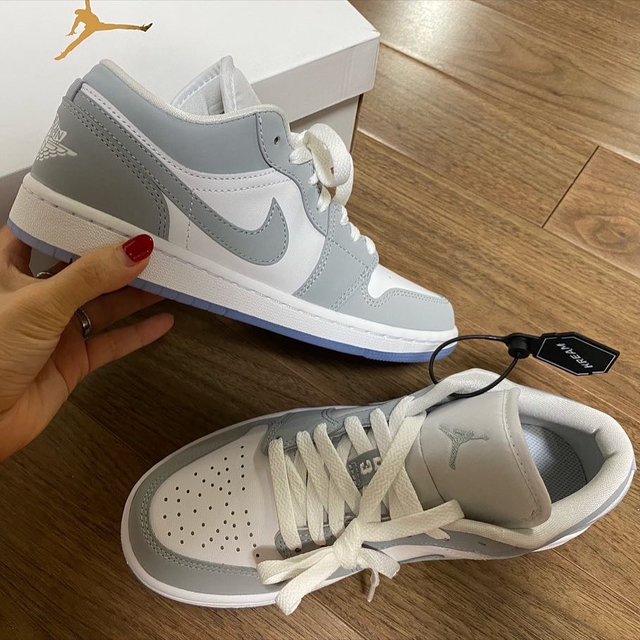 (W) Jordan 1 Low White Wolf Grey 착용 스타일 - 2