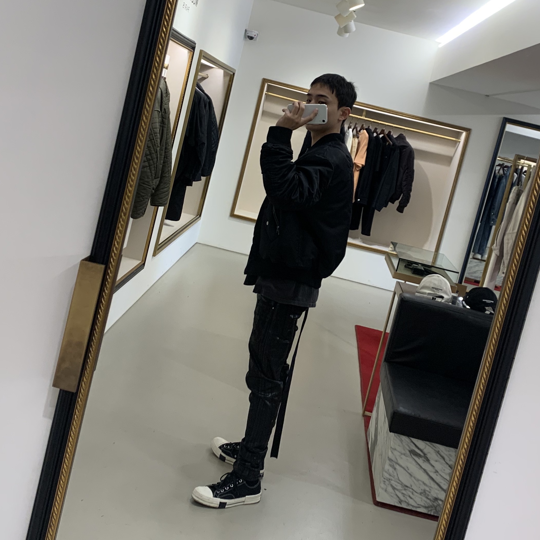 Converse x Drkshdw Drkstr Chuck 70 Ox Black, Wooyoungmi Back Logo MA-1 Jumper Black - 23FW 착용 스타일 - 1