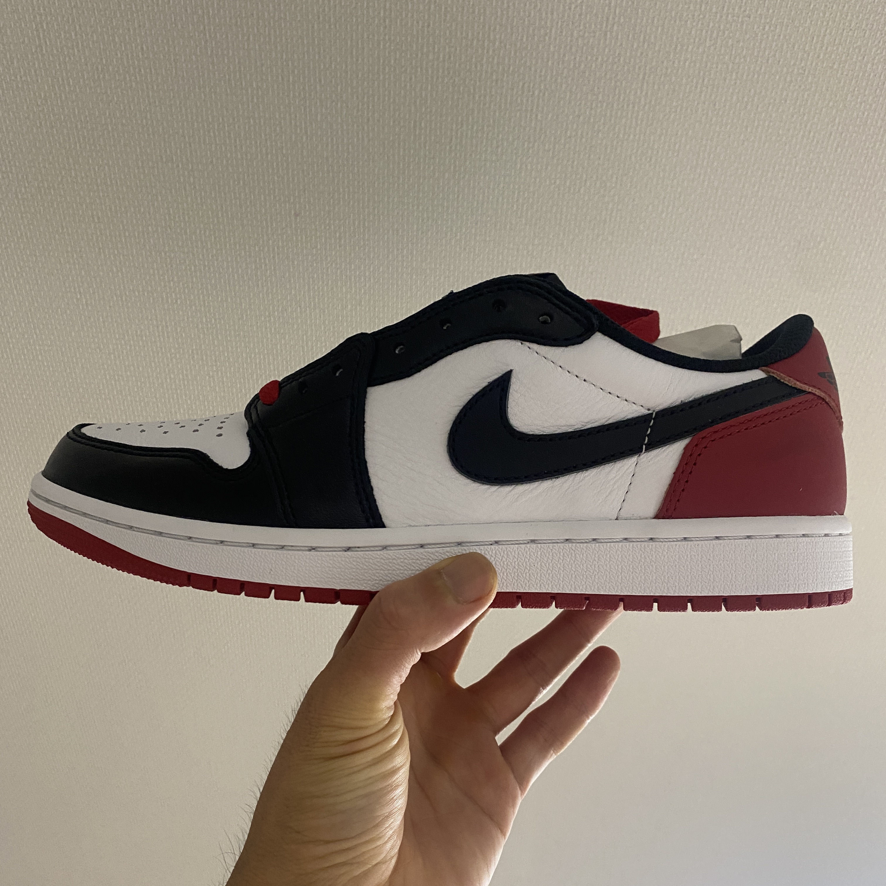 Jordan 1 Retro Low OG Black Toe 착용 스타일