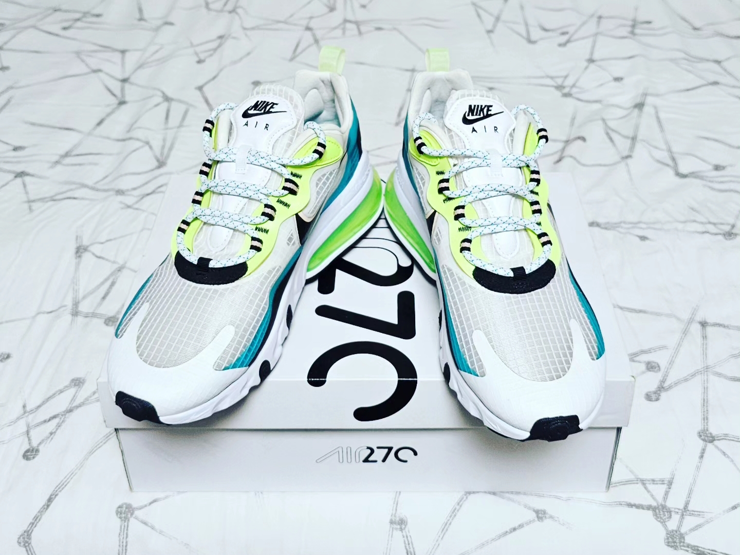Nike Air Max 270 SE Oracle Aqua 착용 스타일 - 3