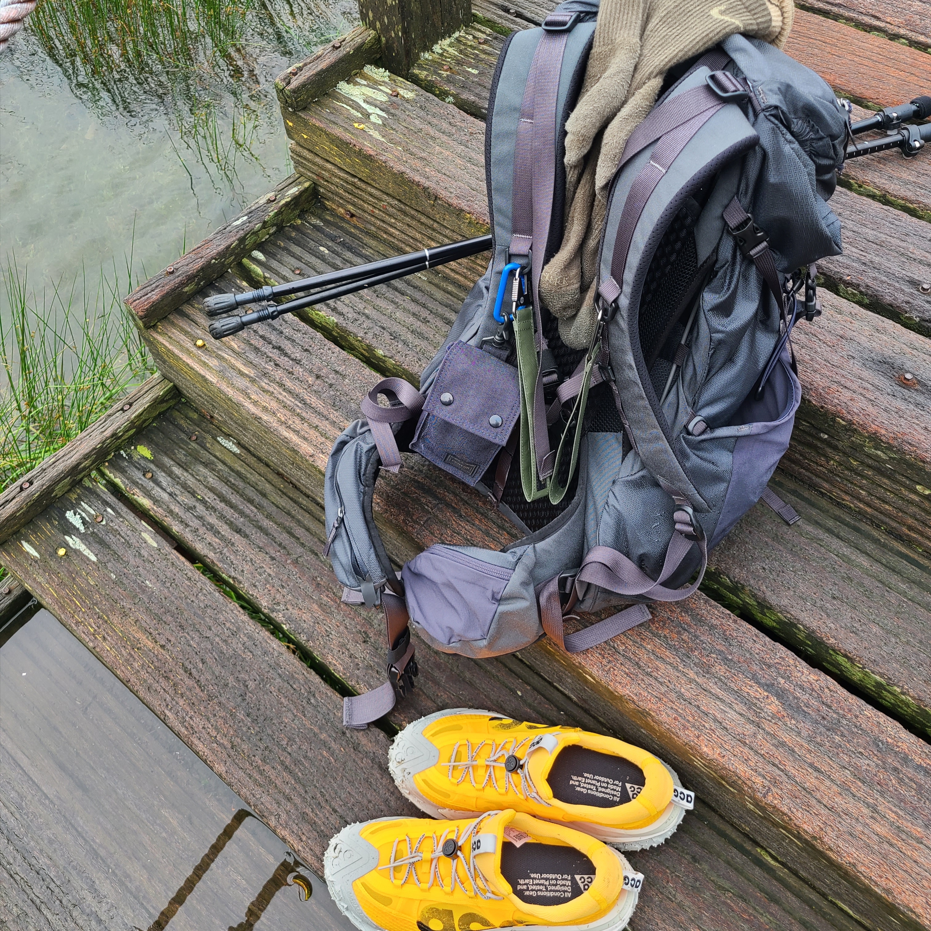 Nike ACG Smith Summit Cargo Pants Black - Asia, Nike ACG Mountain Fly 2 Low Laser Orange 착용 스타일 - 3