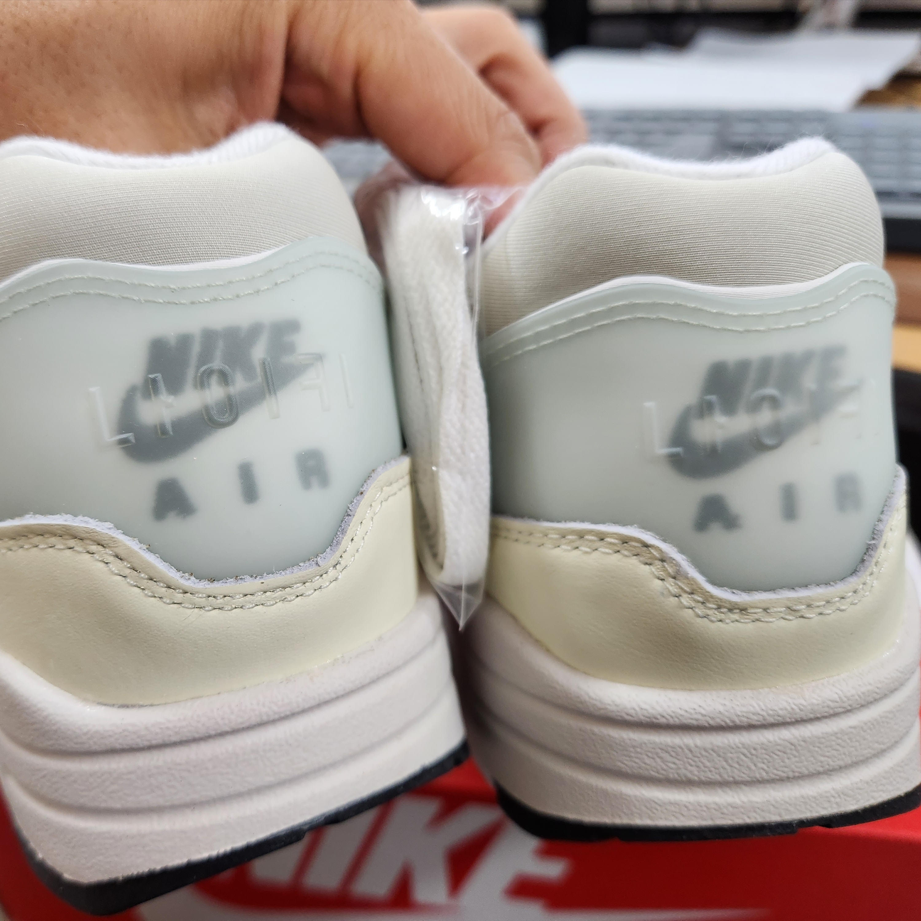 Nike Air Max 1 Hangul Day 착용 스타일 - 3