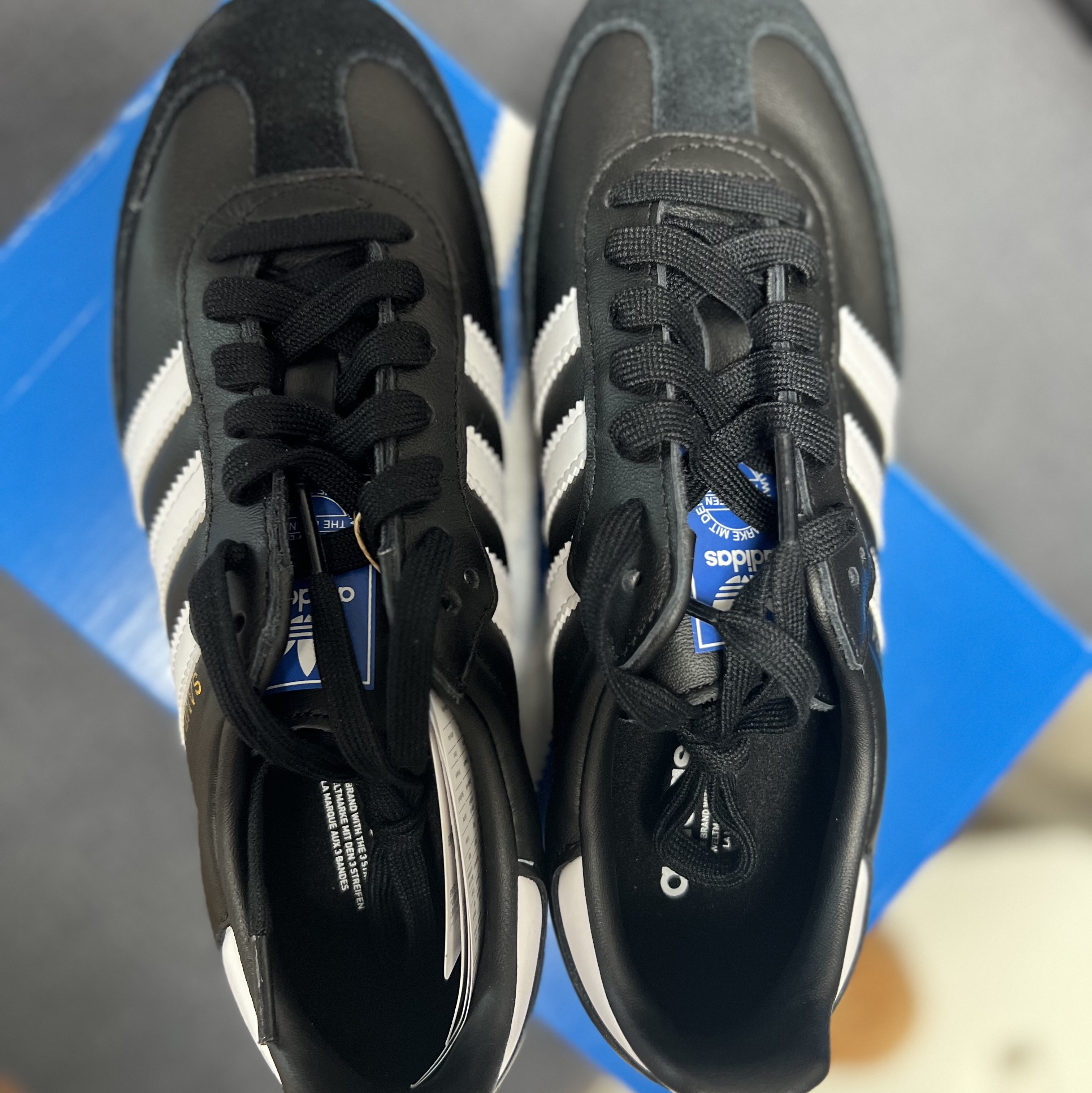 Adidas Samba OG Black White Gum 착용 스타일 - 1