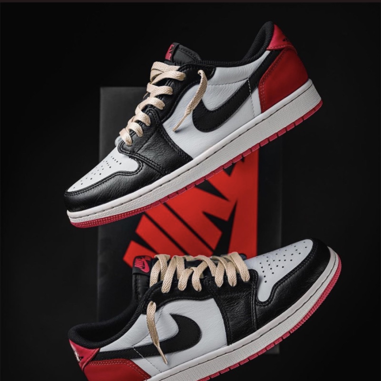 Jordan 1 Retro Low OG Black Toe 착용 스타일 - 2