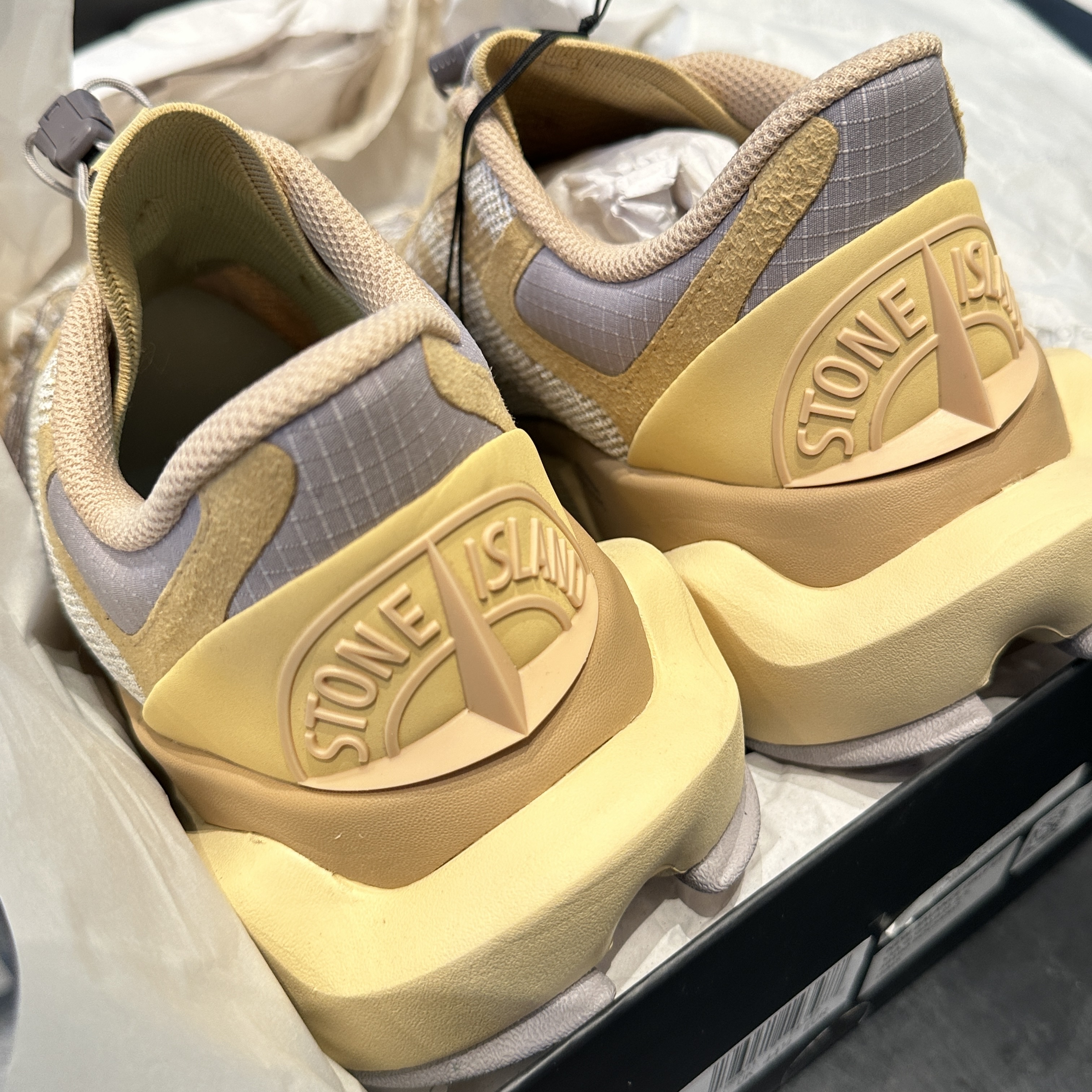 New Balance x Stone Island x Tokyo Design Studios FuelCell C1 Beige 착용 스타일 - 2