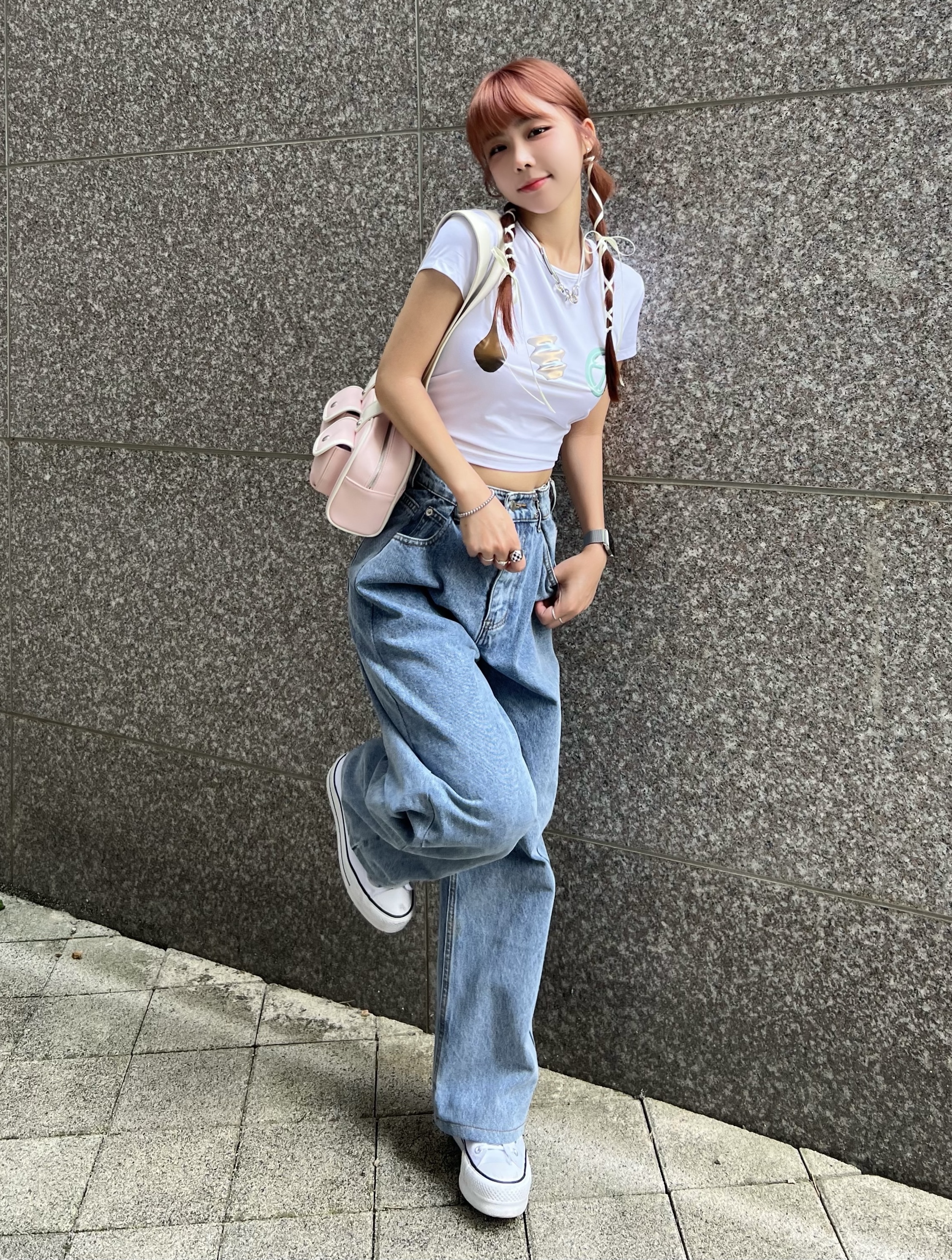 (W) Converse Chuck Taylor All Star Lift Platform High White 착용 스타일 - 1