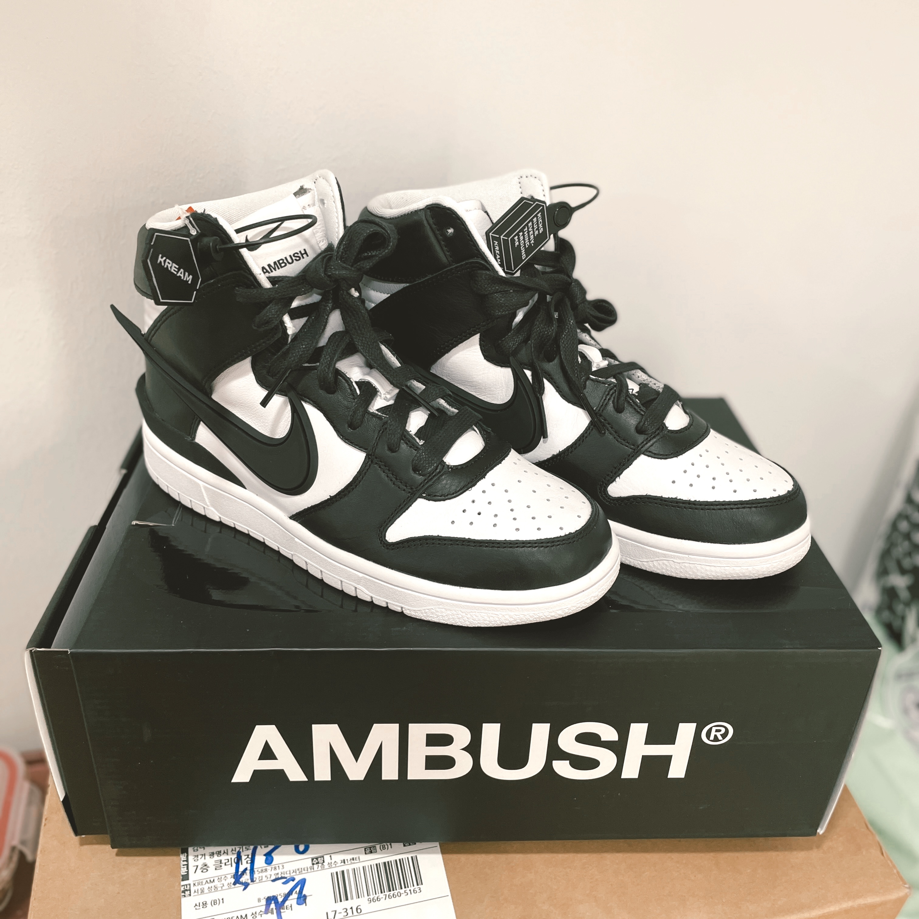 Nike x Ambush Dunk High Black 착용 스타일 - 1