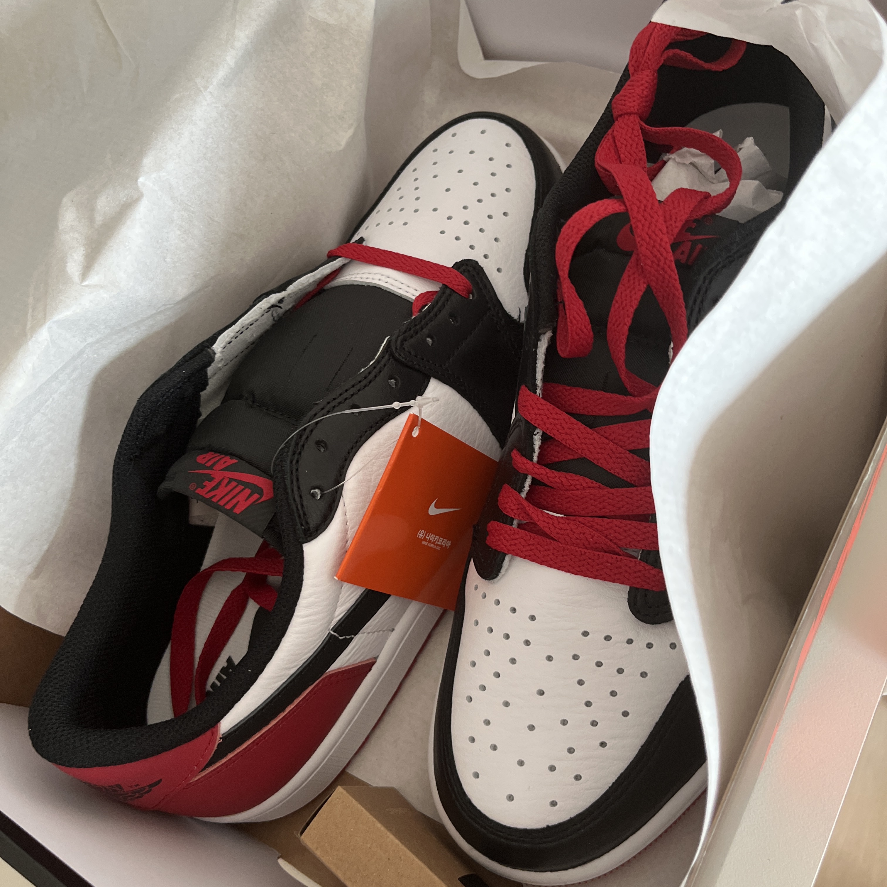 Jordan 1 Retro Low OG Black Toe 착용 스타일