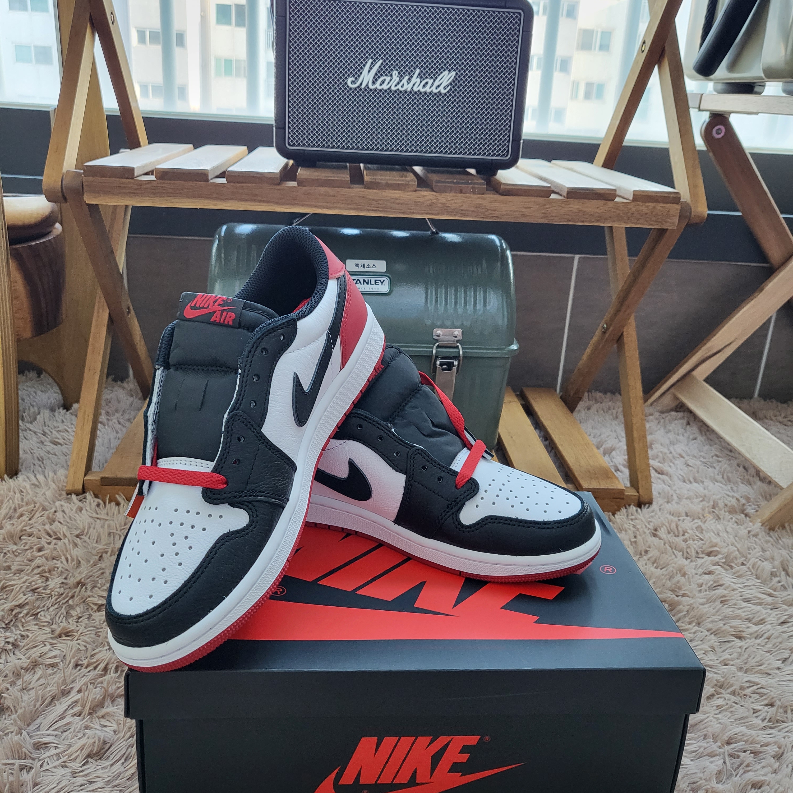 Jordan 1 Retro Low OG Black Toe 착용 스타일 - 3