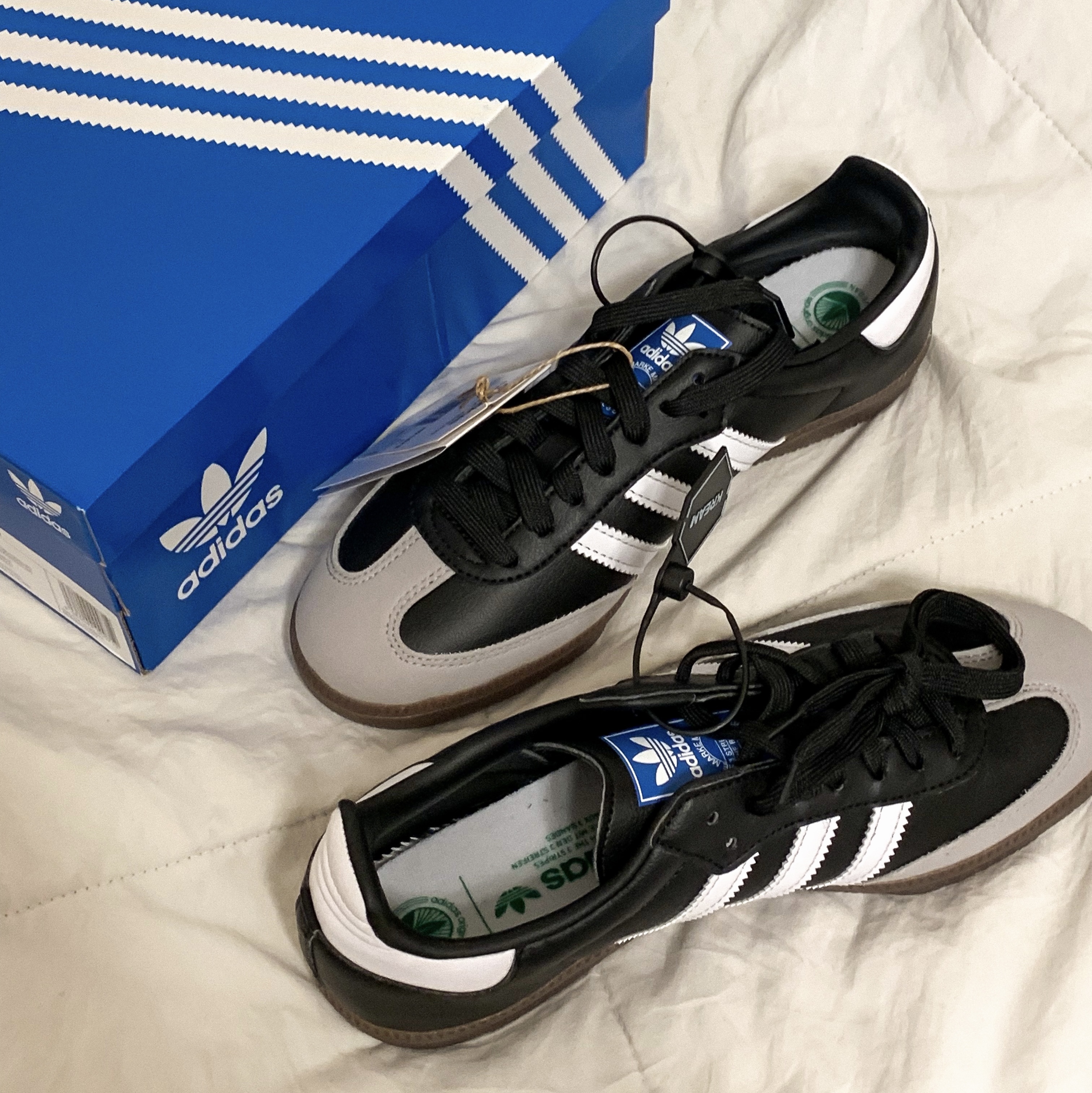 Adidas Samba Vegan Black White 착용 스타일 - 2