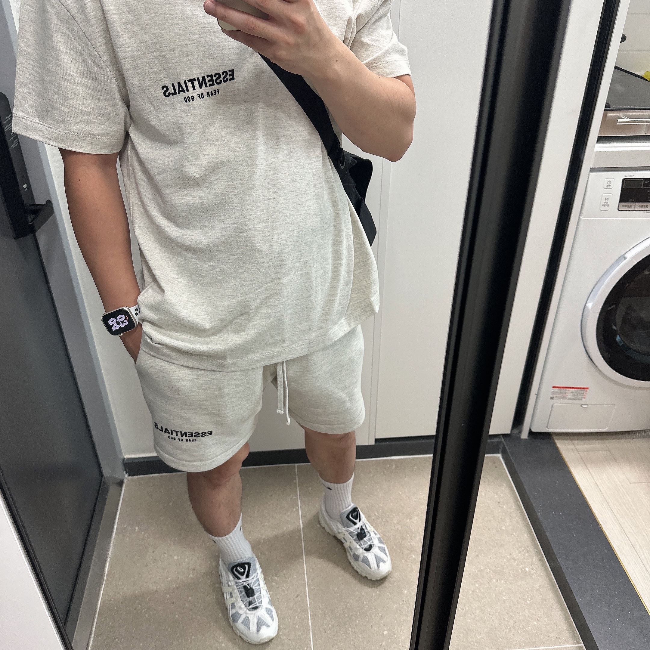 (W) Asics x Matin Kim Gel-Sonoma 15-50 Glacier Grey White, Essentials The Core Collection T-Shirt Light Oatmeal 착용 스타일 - 2