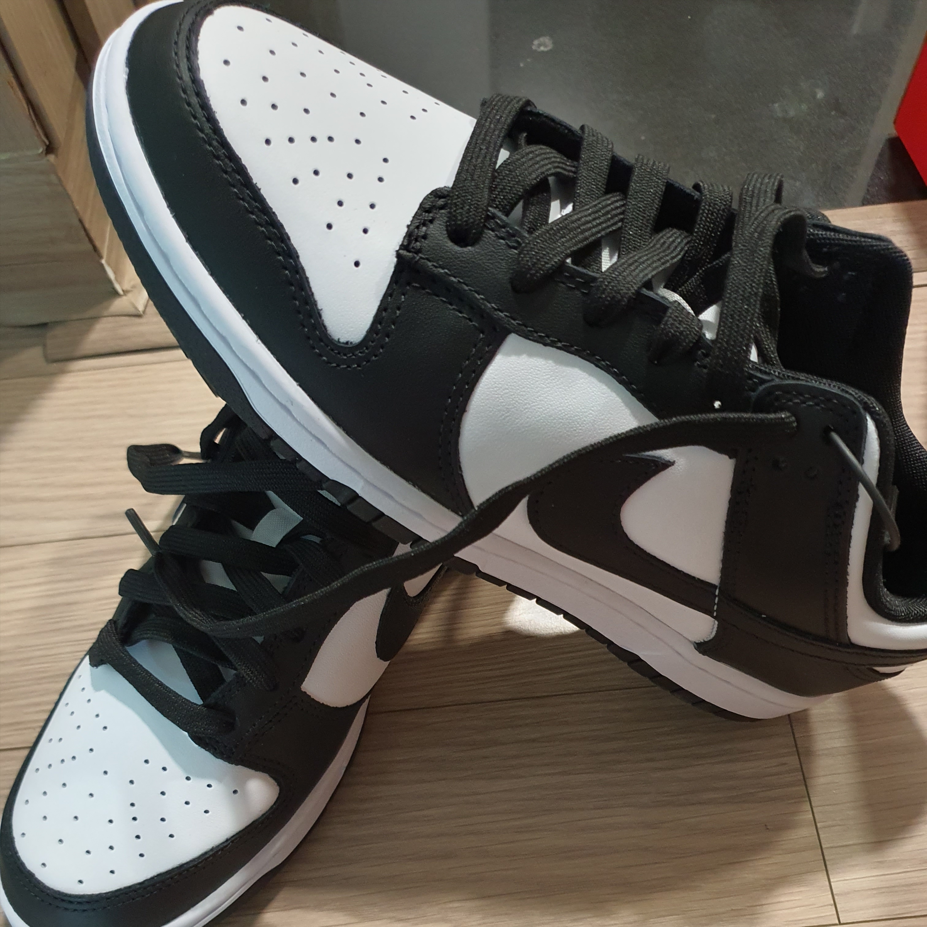 Nike Dunk Low Retro Black 착용 스타일